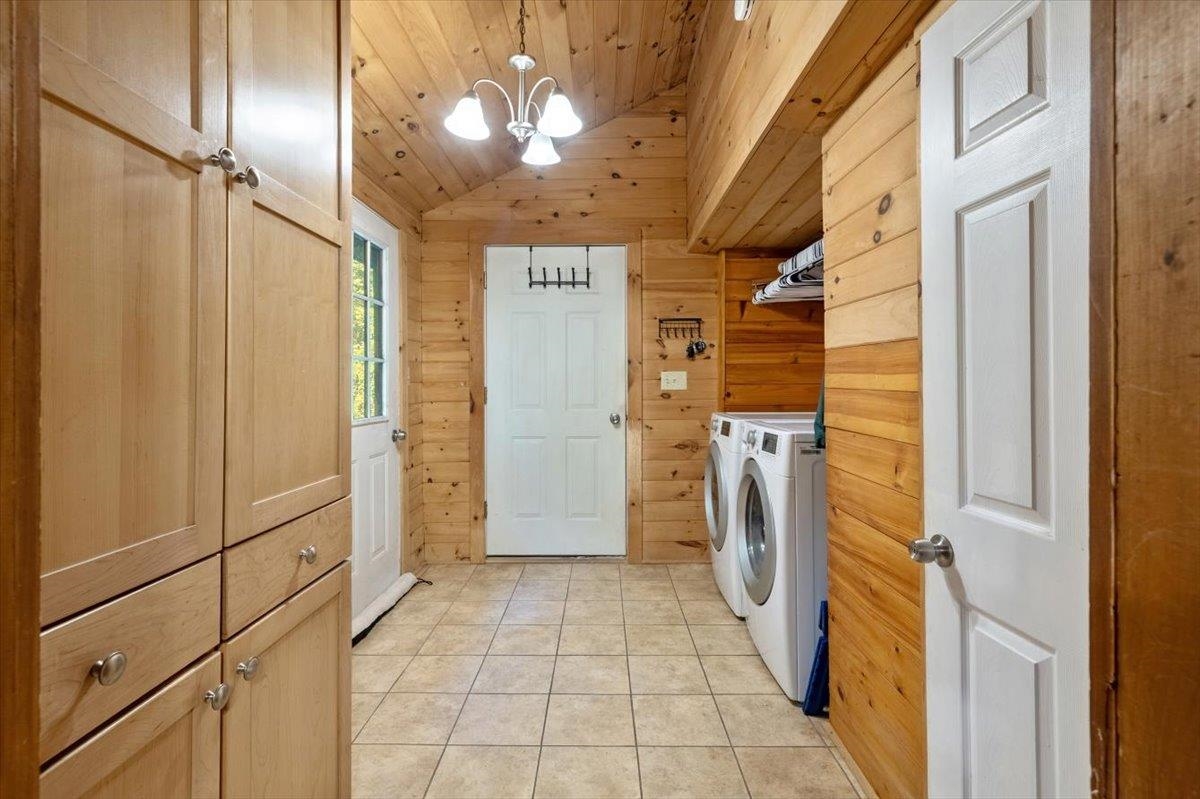 451 Dunton Road photo 29
