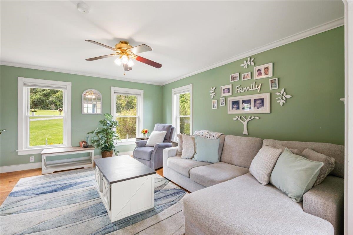 381 Bennett Road photo 3