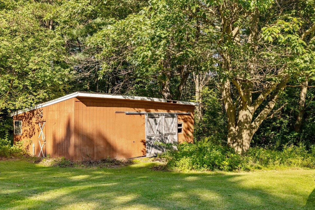 451 Dunton Road photo 53