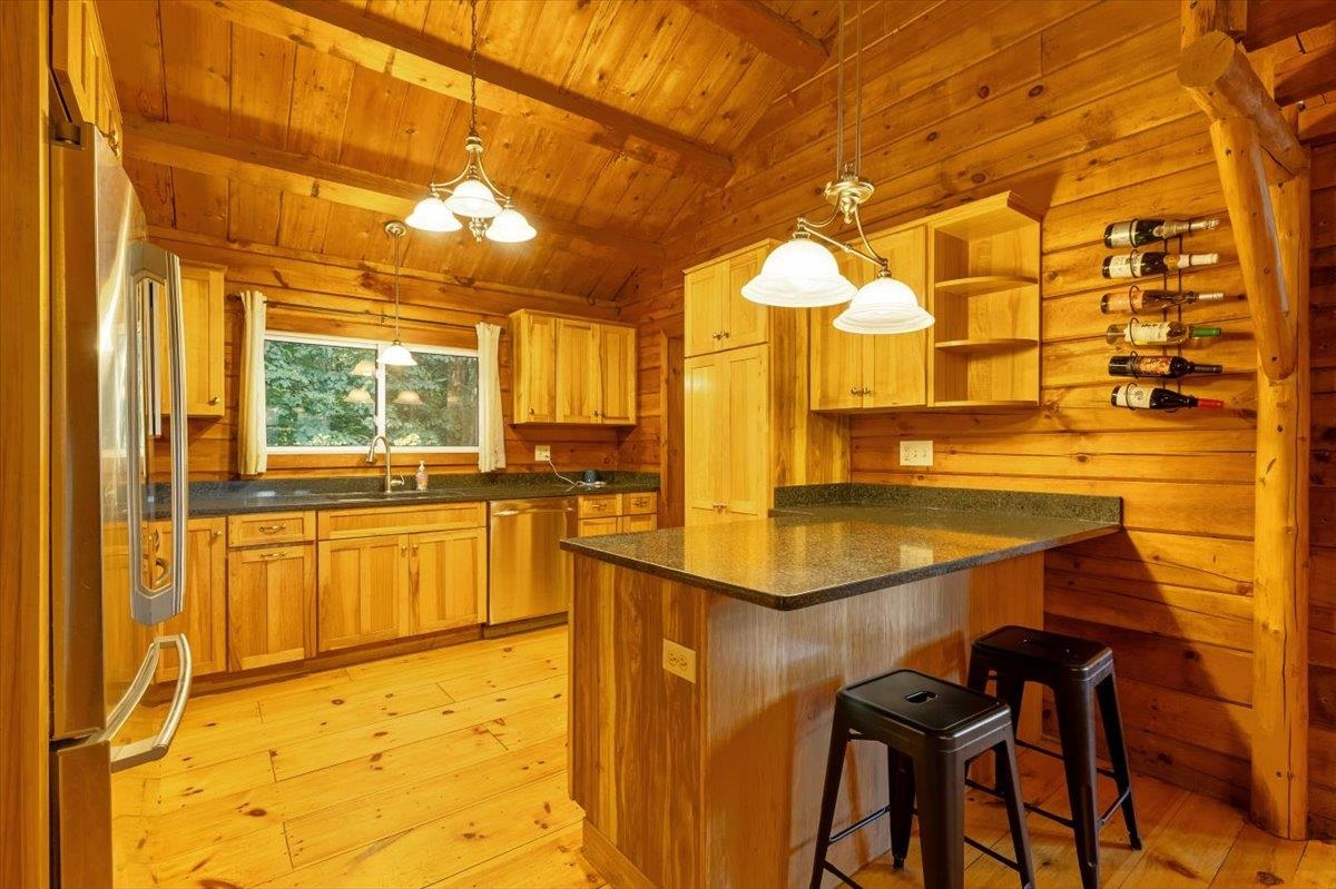 451 Dunton Road photo 8