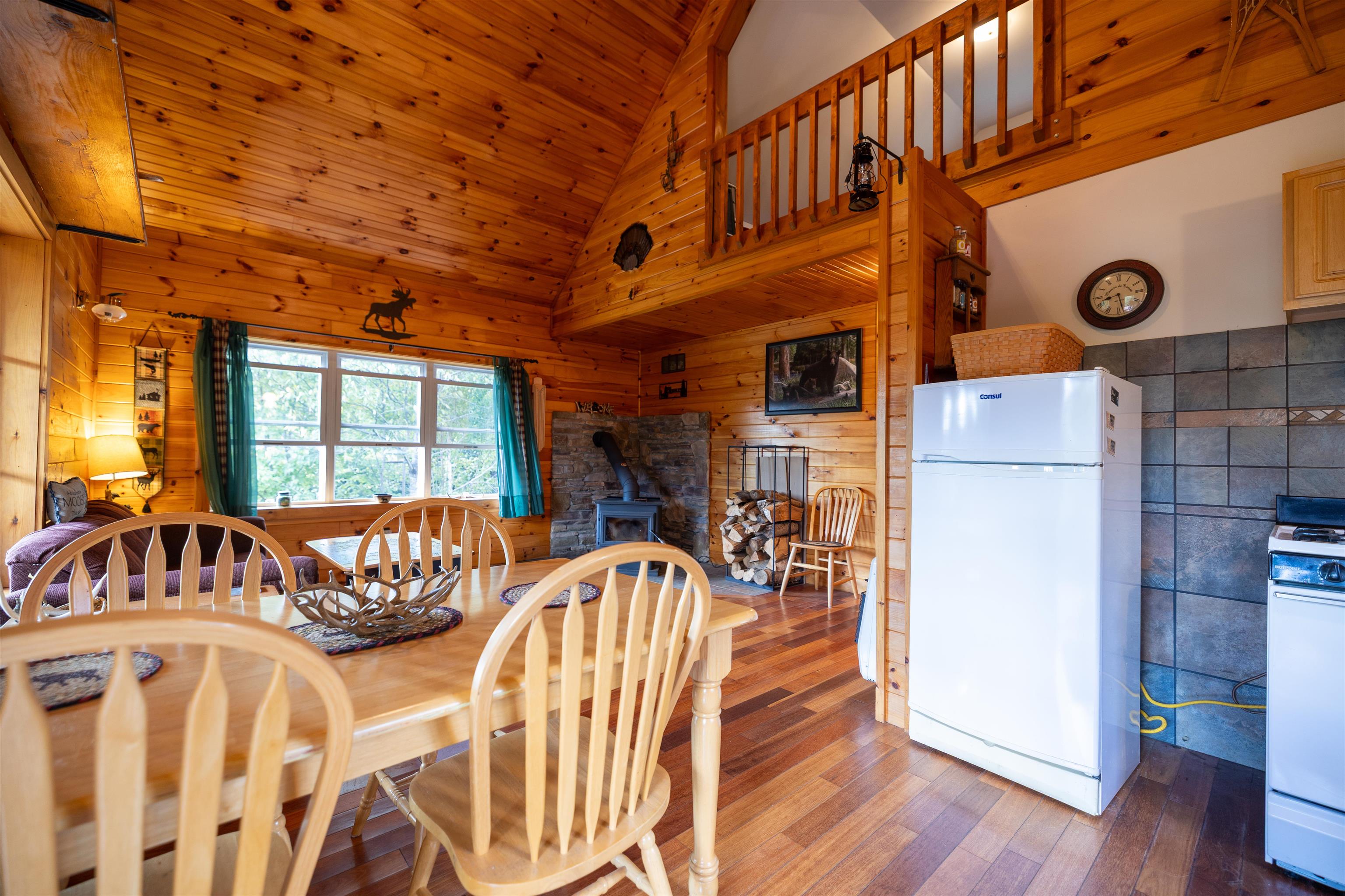 140 Norcott Lane photo 3