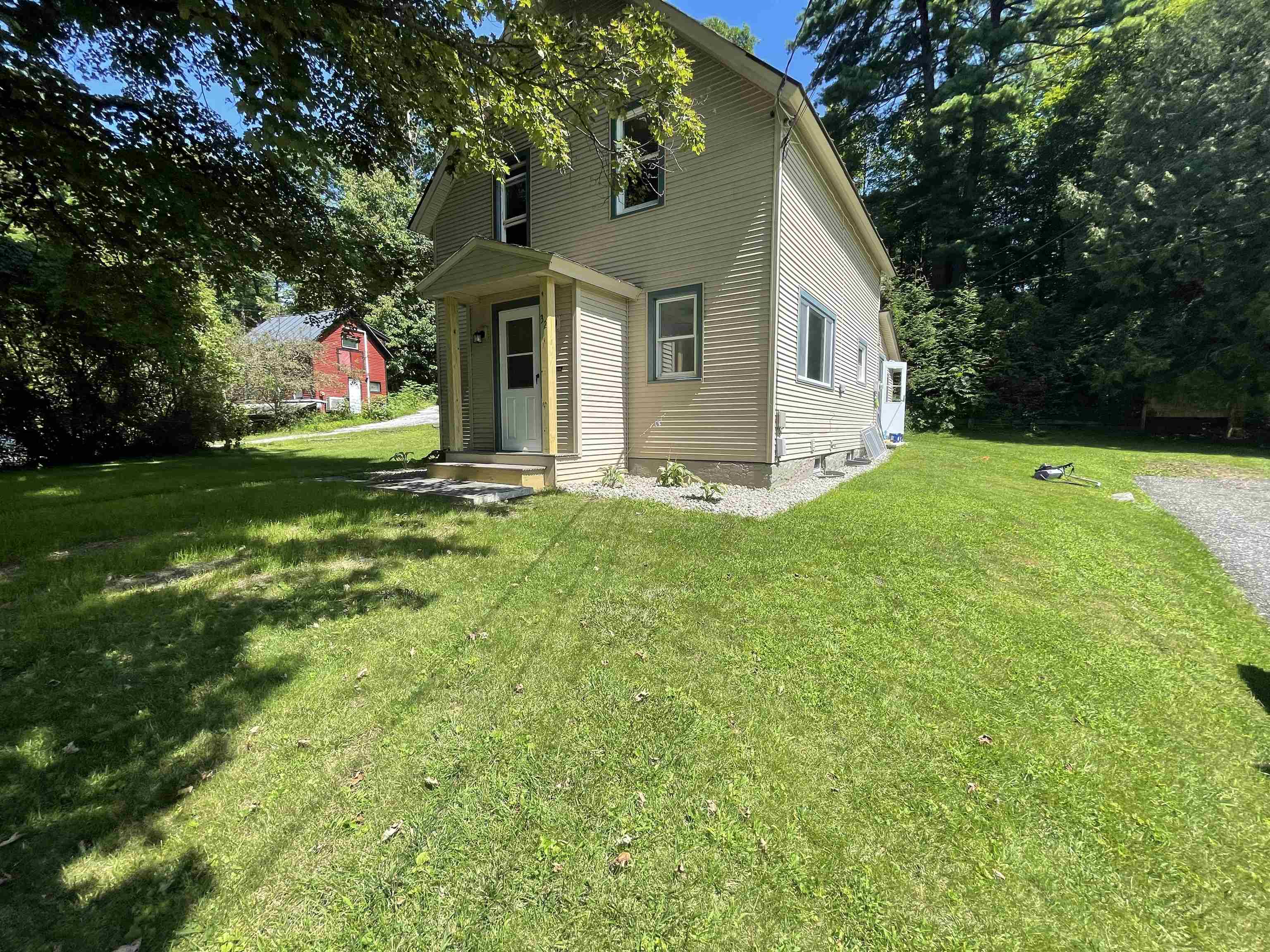 32 Pleasant Street photo 1