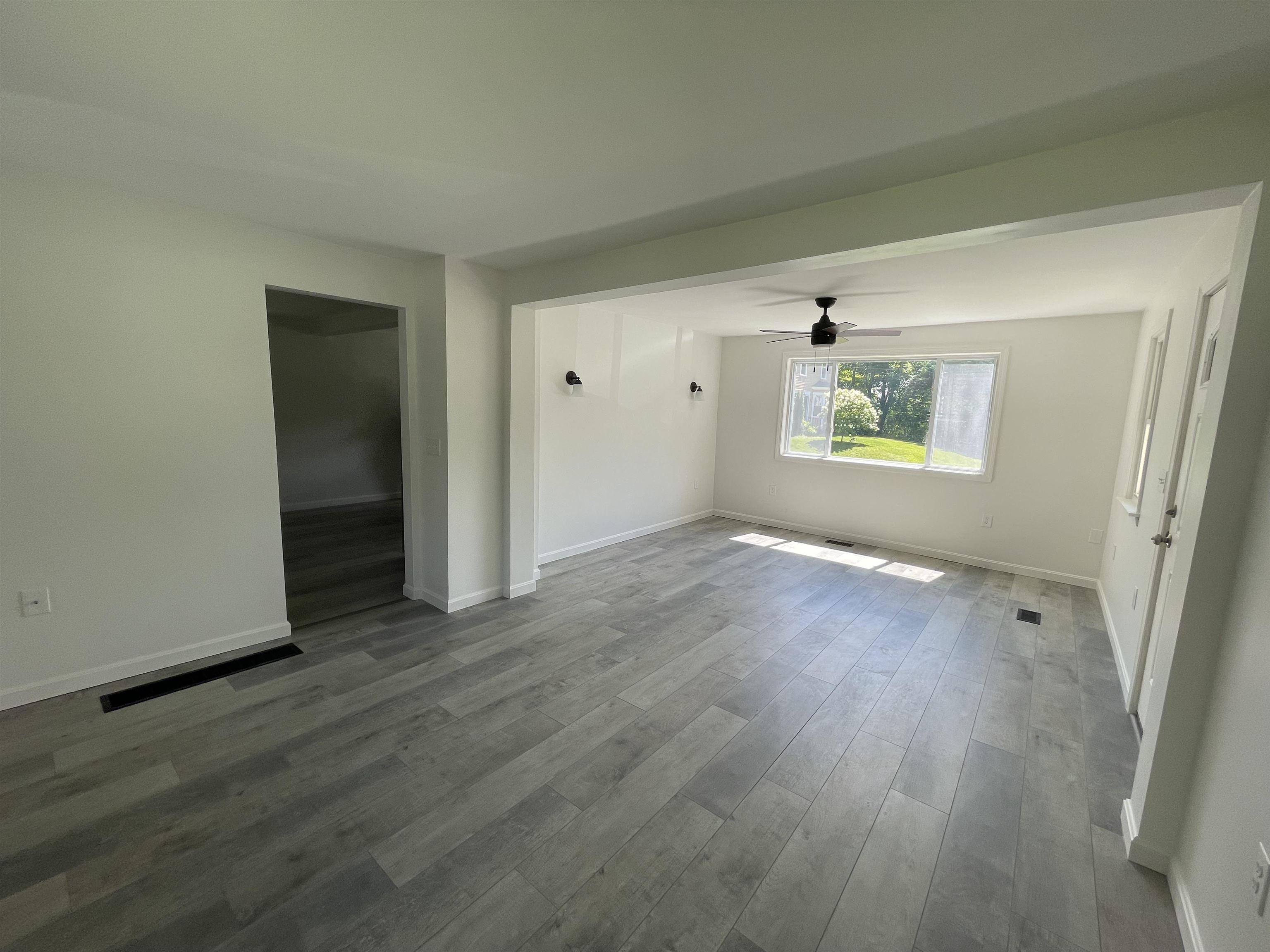 32 Pleasant Street photo 10