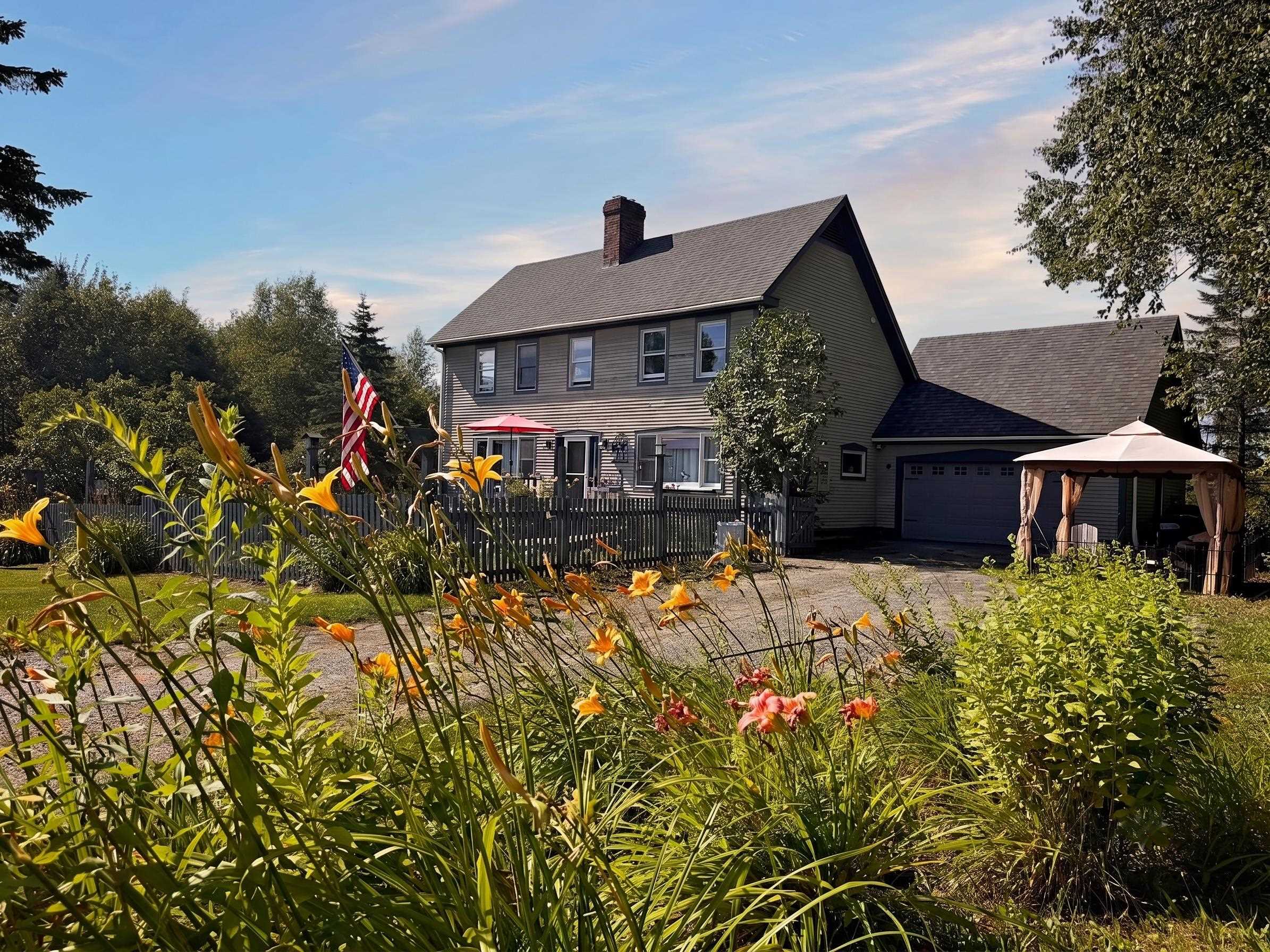2941 Center Road photo 2