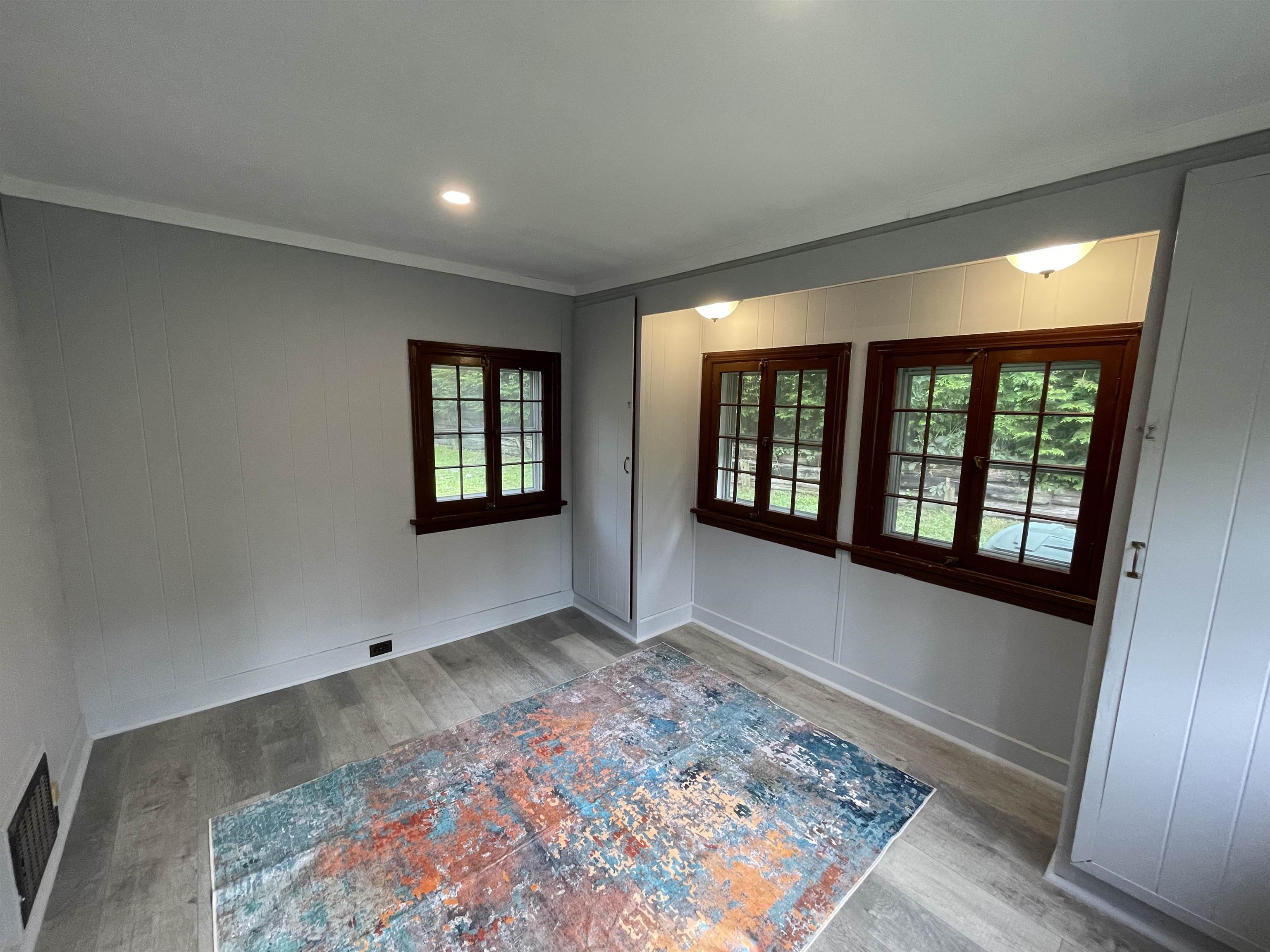 32 Pleasant Street photo 23