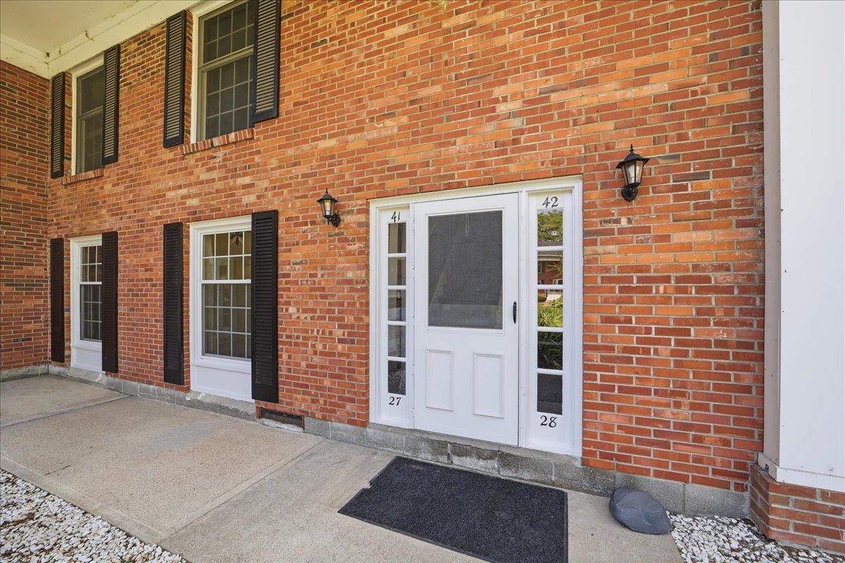 100 Kennedy Drive photo 3