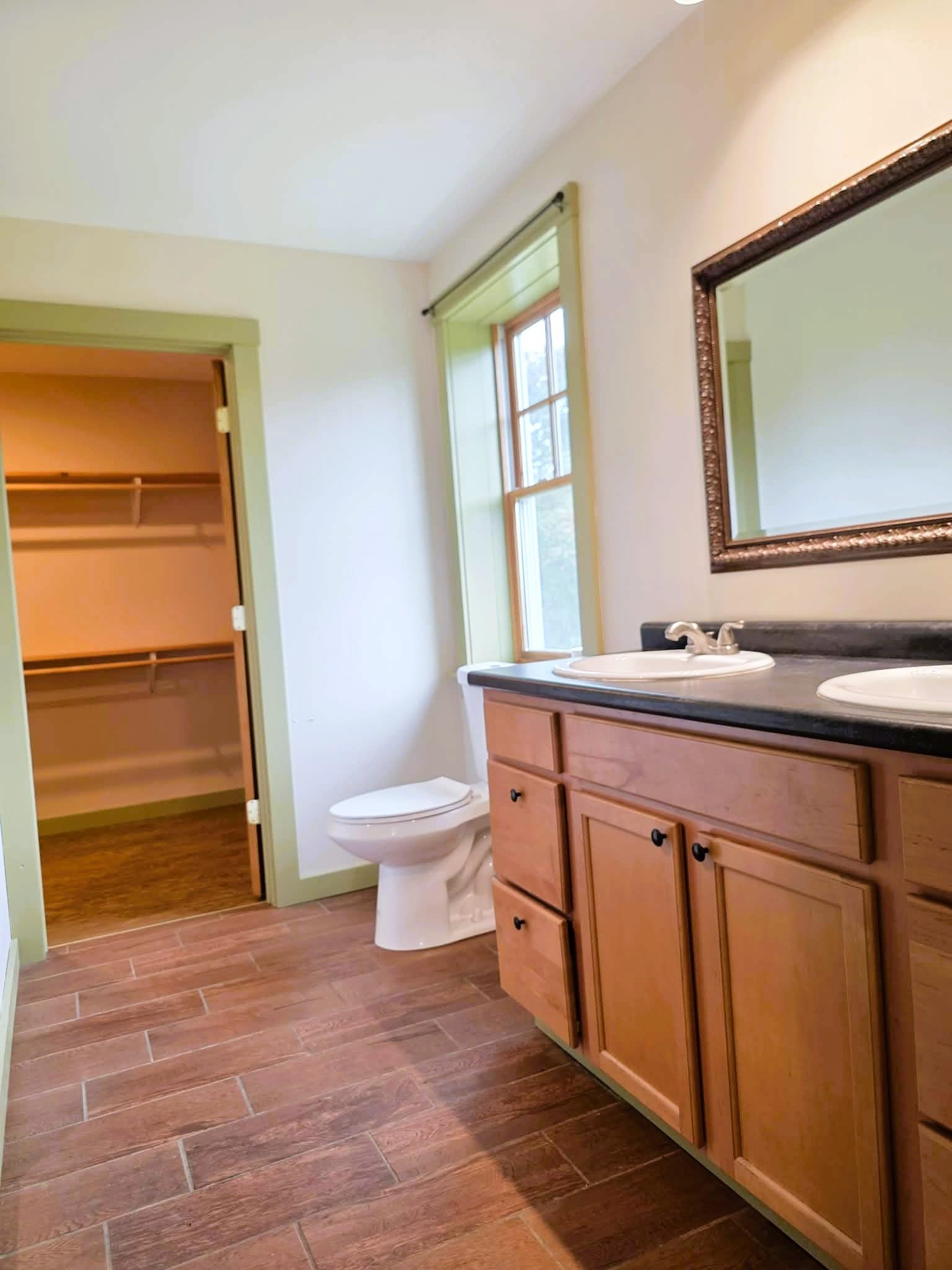 135 Winterbell Drive photo 35