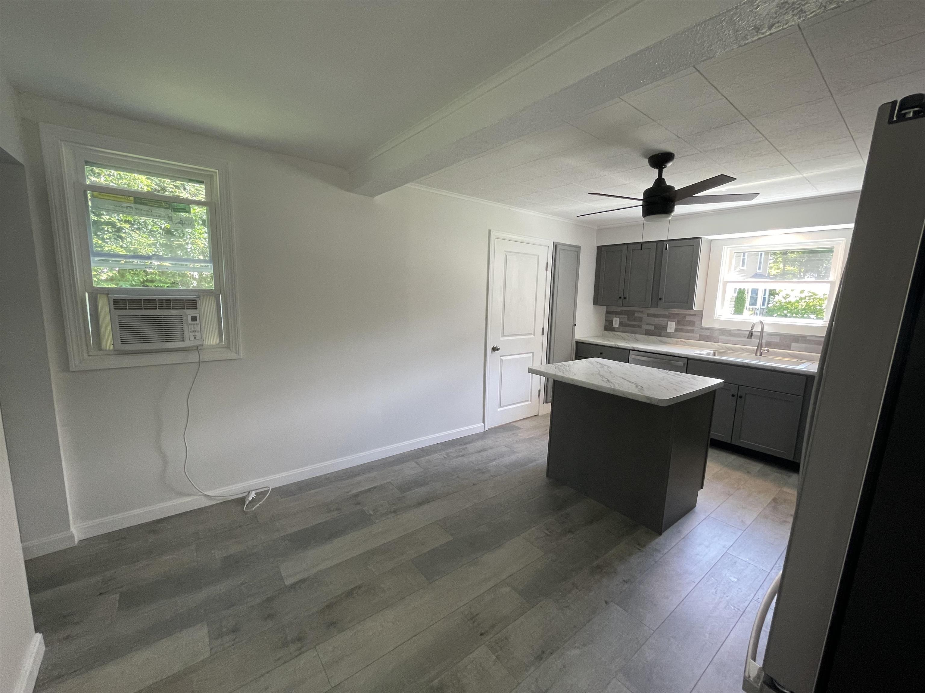 32 Pleasant Street photo 8