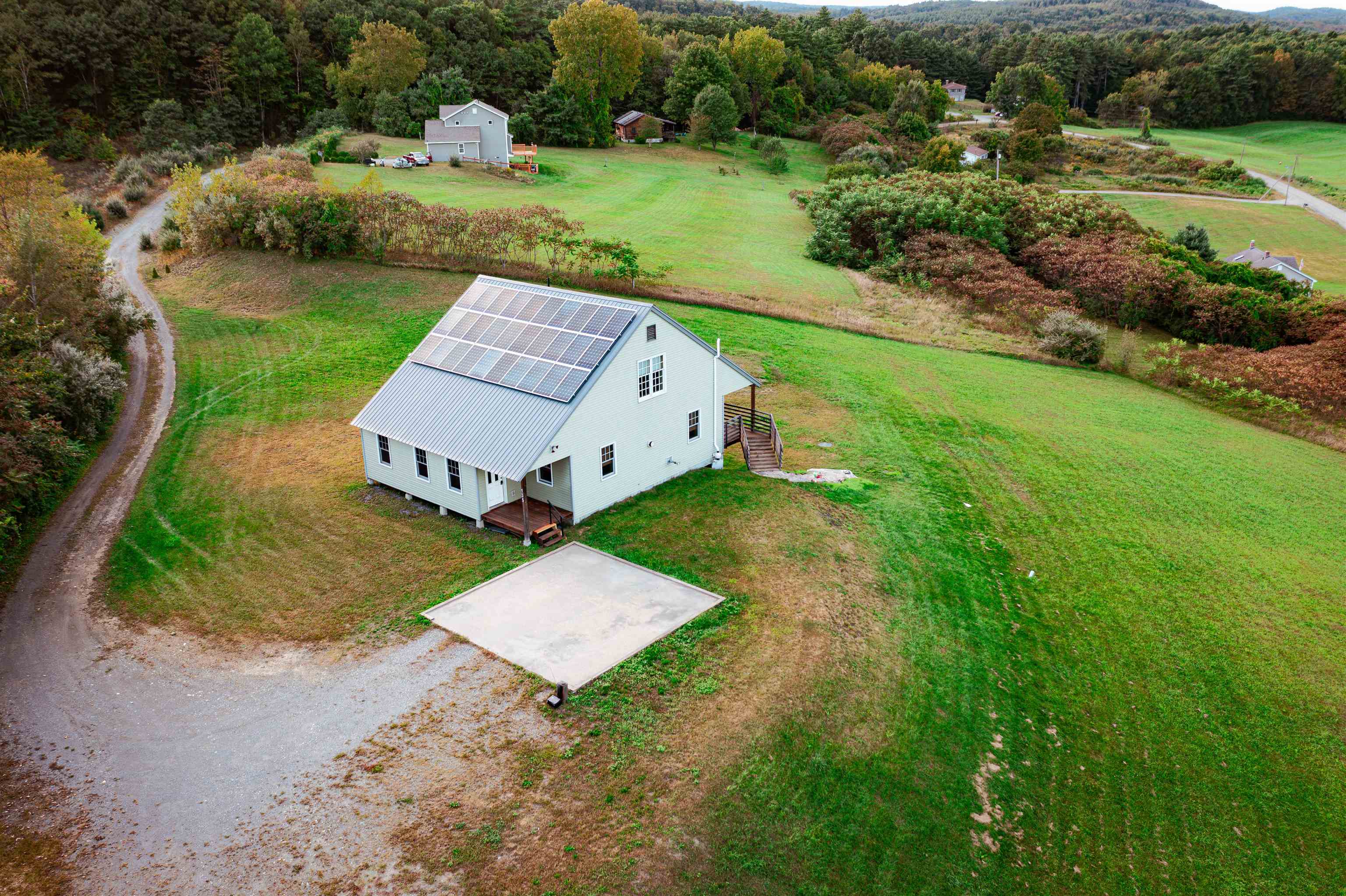135 Winterbell Drive photo 9