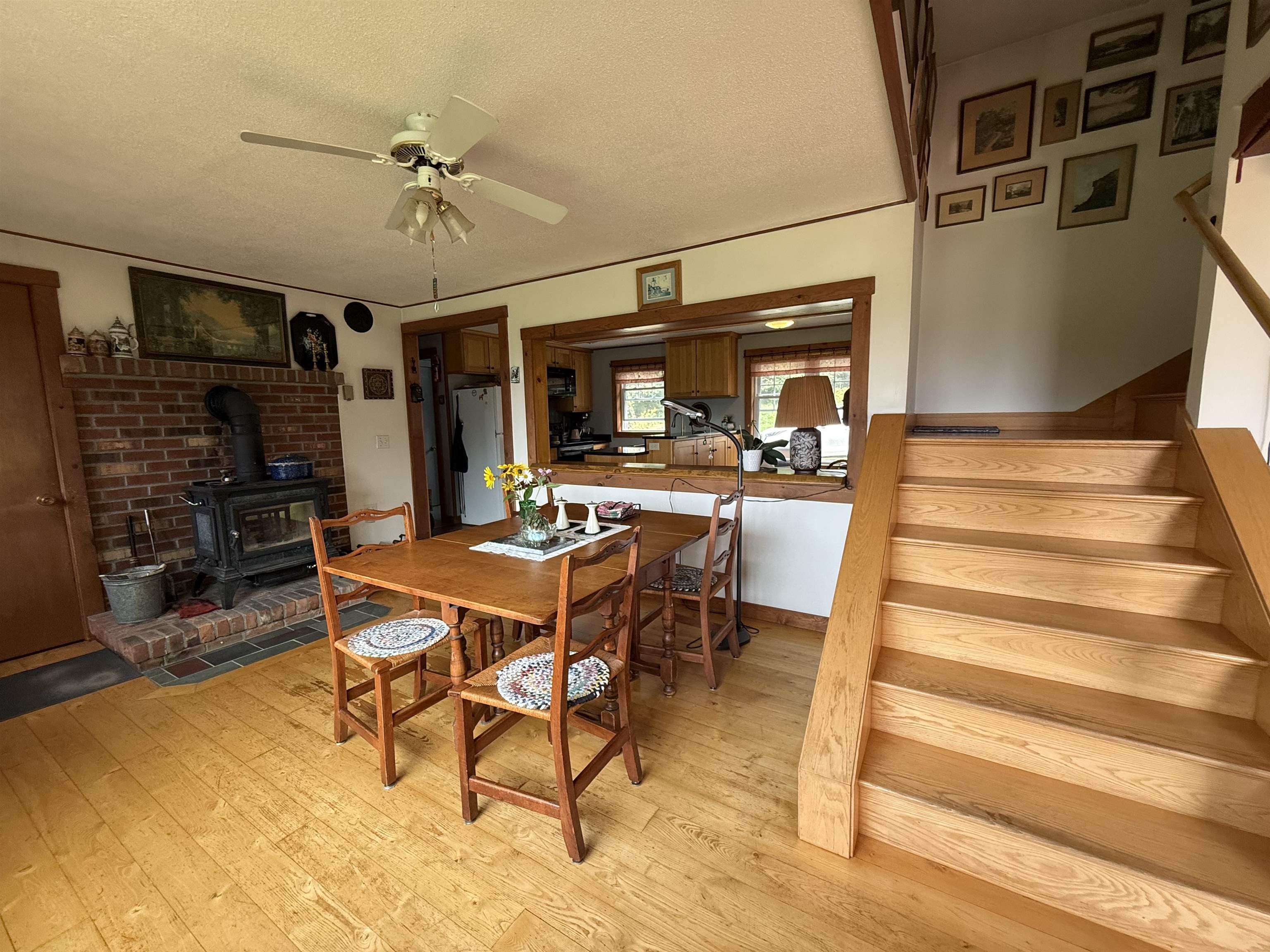 2817 Braintree Hill Road photo 13
