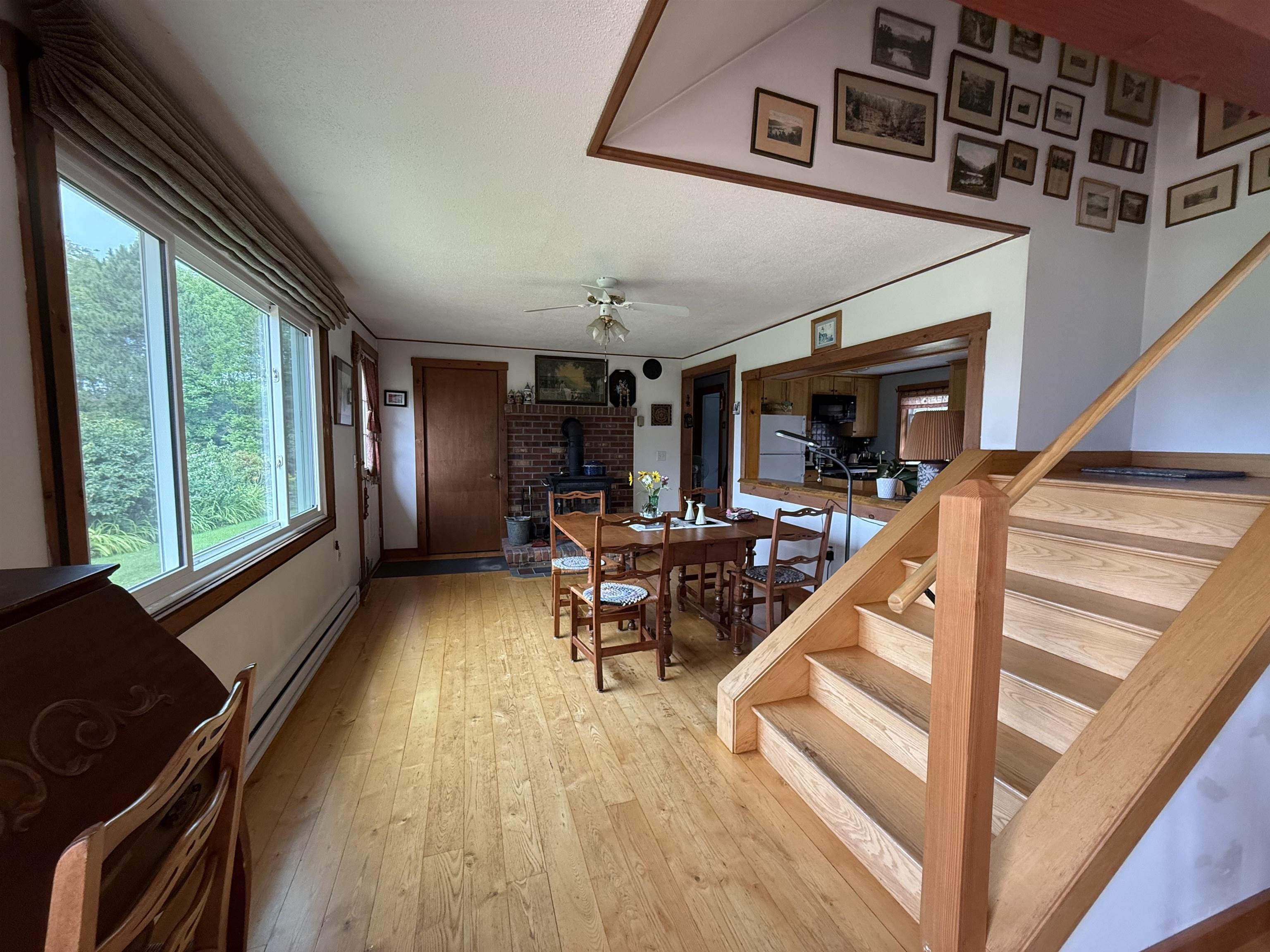 2817 Braintree Hill Road photo 14