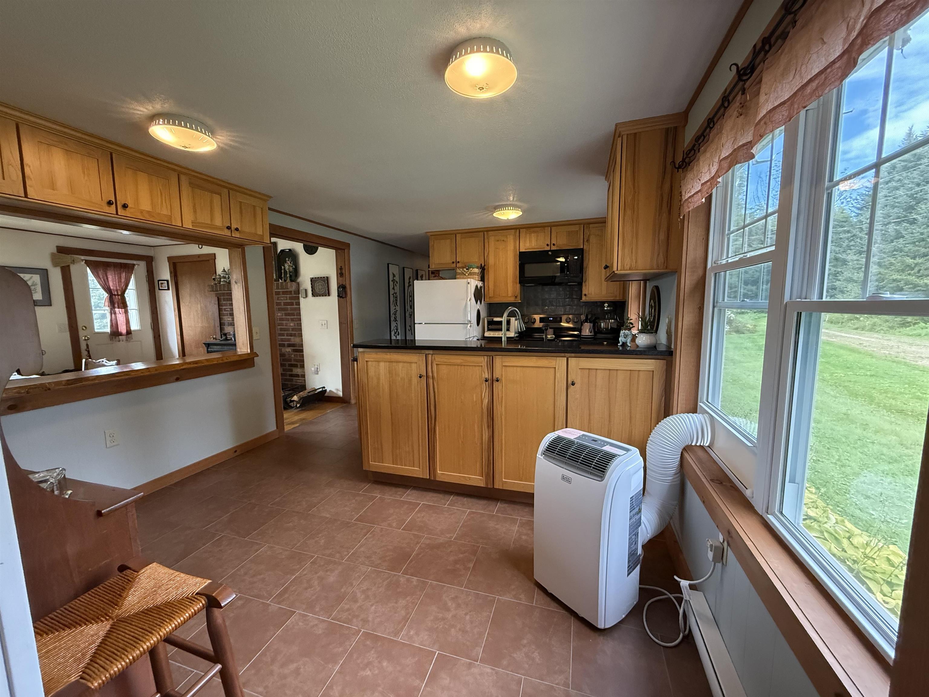 2817 Braintree Hill Road photo 16