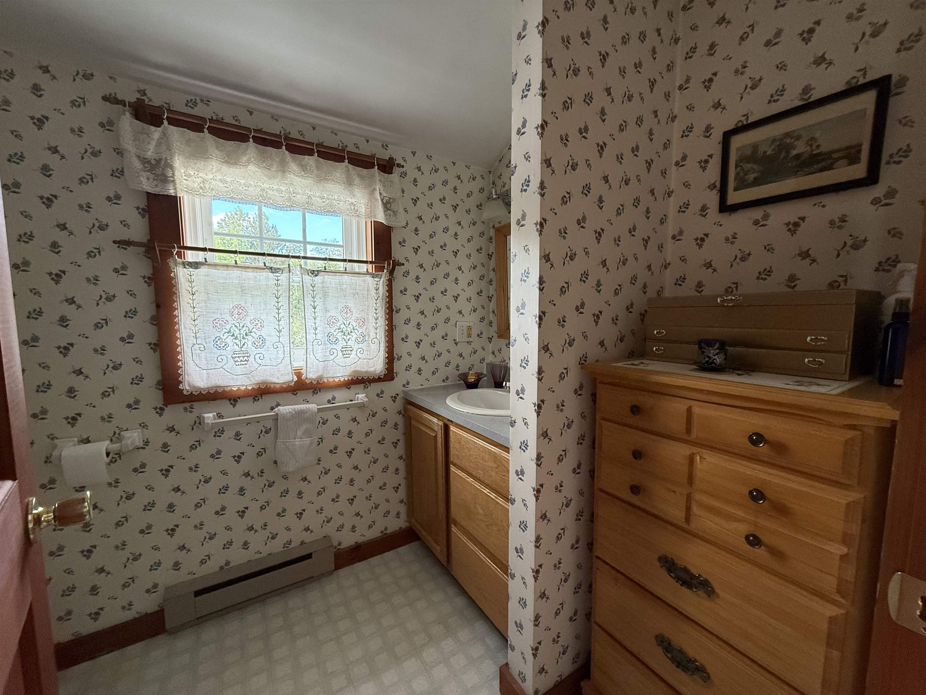 2817 Braintree Hill Road photo 24