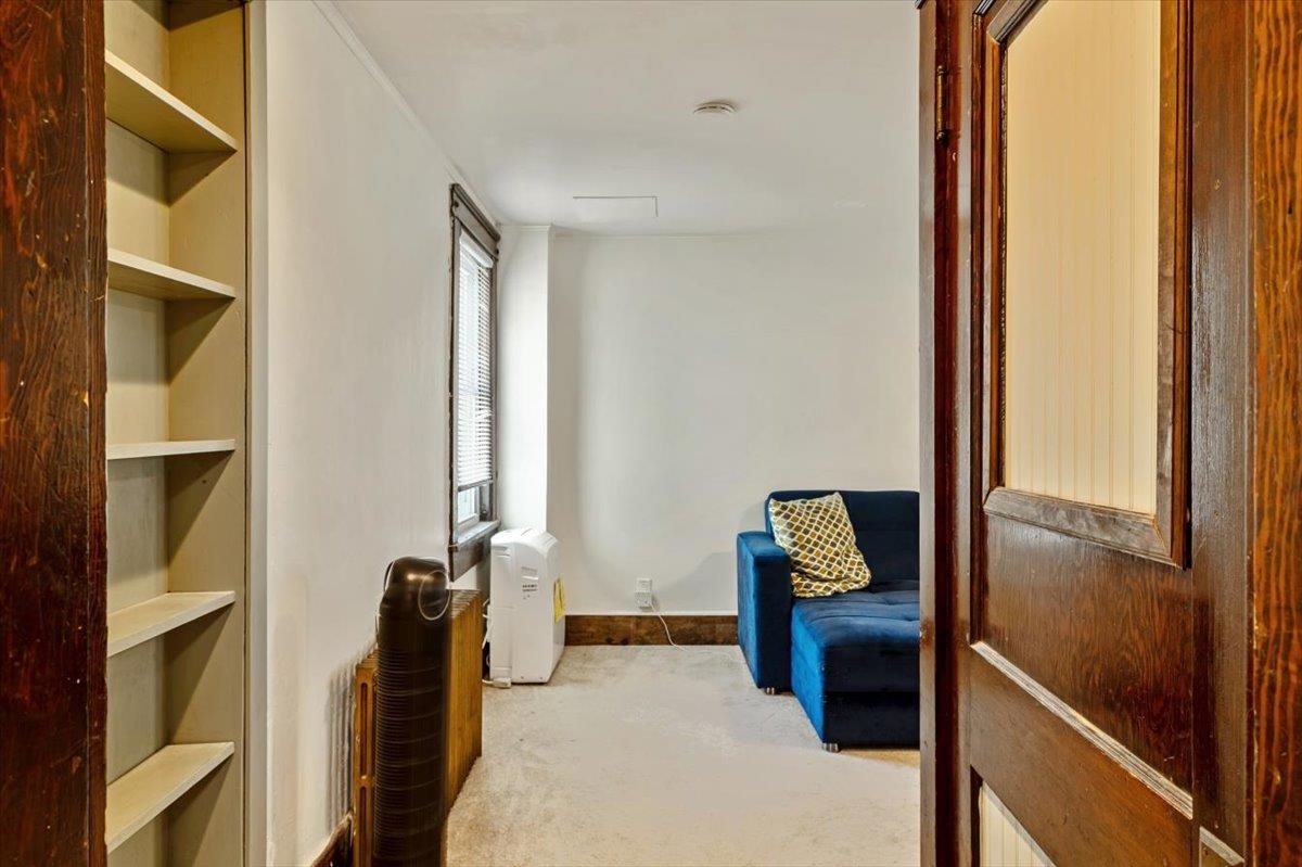 19 Allen Street photo 4