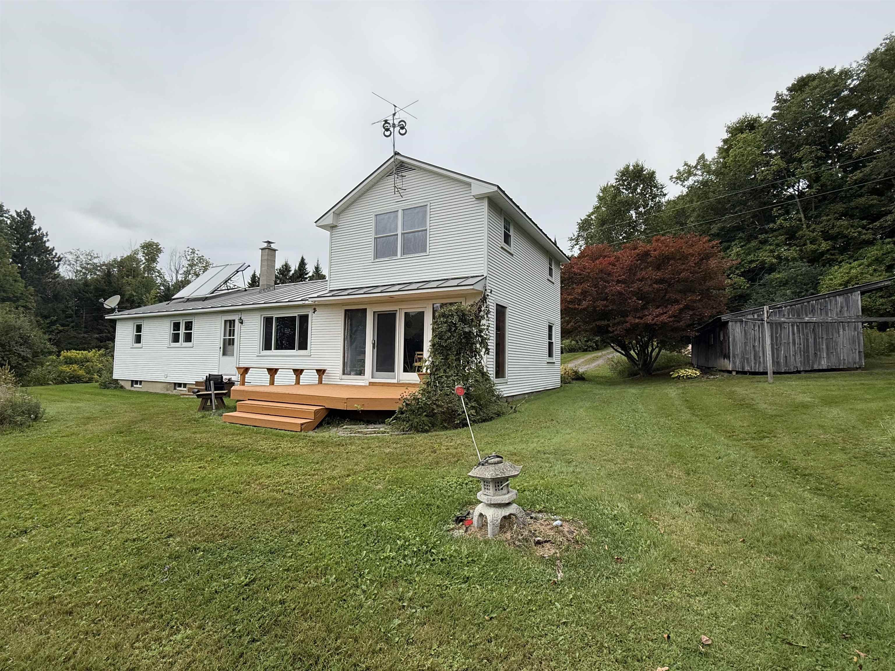 2817 Braintree Hill Road photo 4