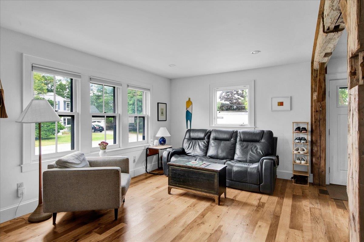 2 Hiawatha Avenue photo 12