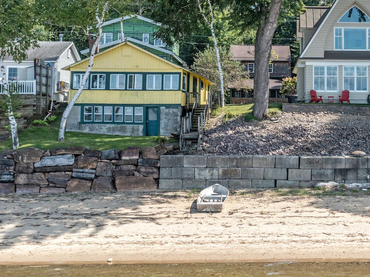 156 Beach Road photo 2