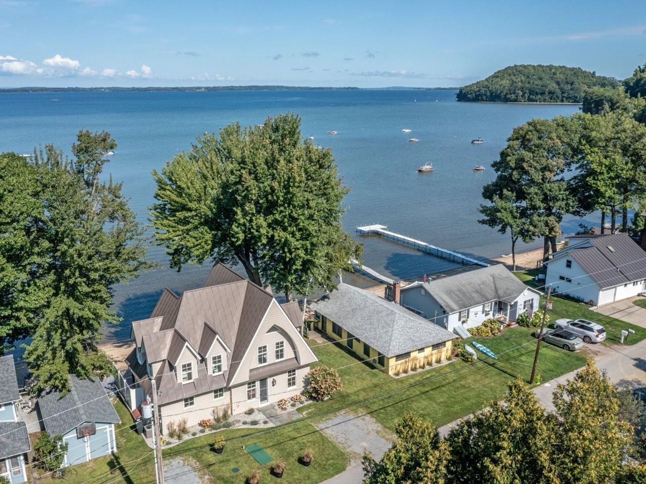 156 Beach Road photo 3