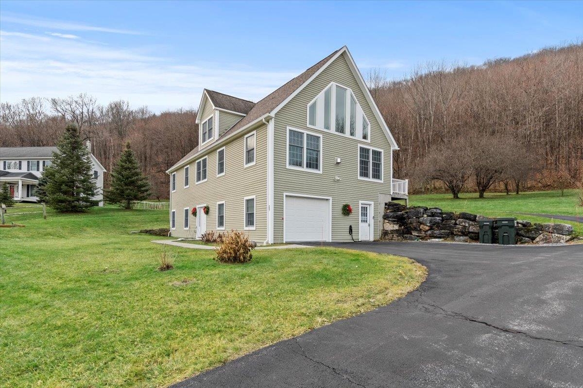 557 Fox Hill Road Bennington, VT 05201 MLS 4979992 Pall Spera