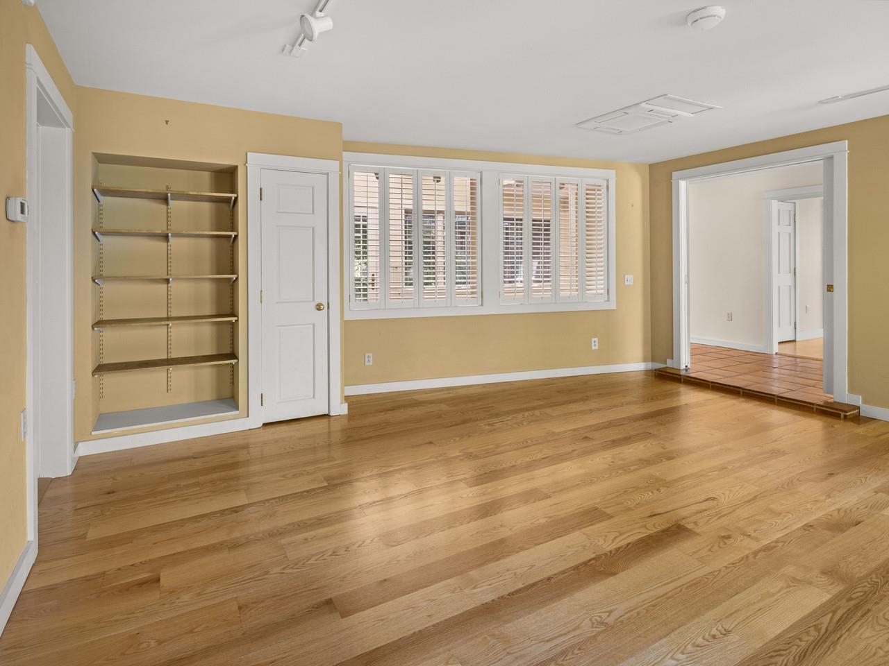 106 Ledge Road photo 25