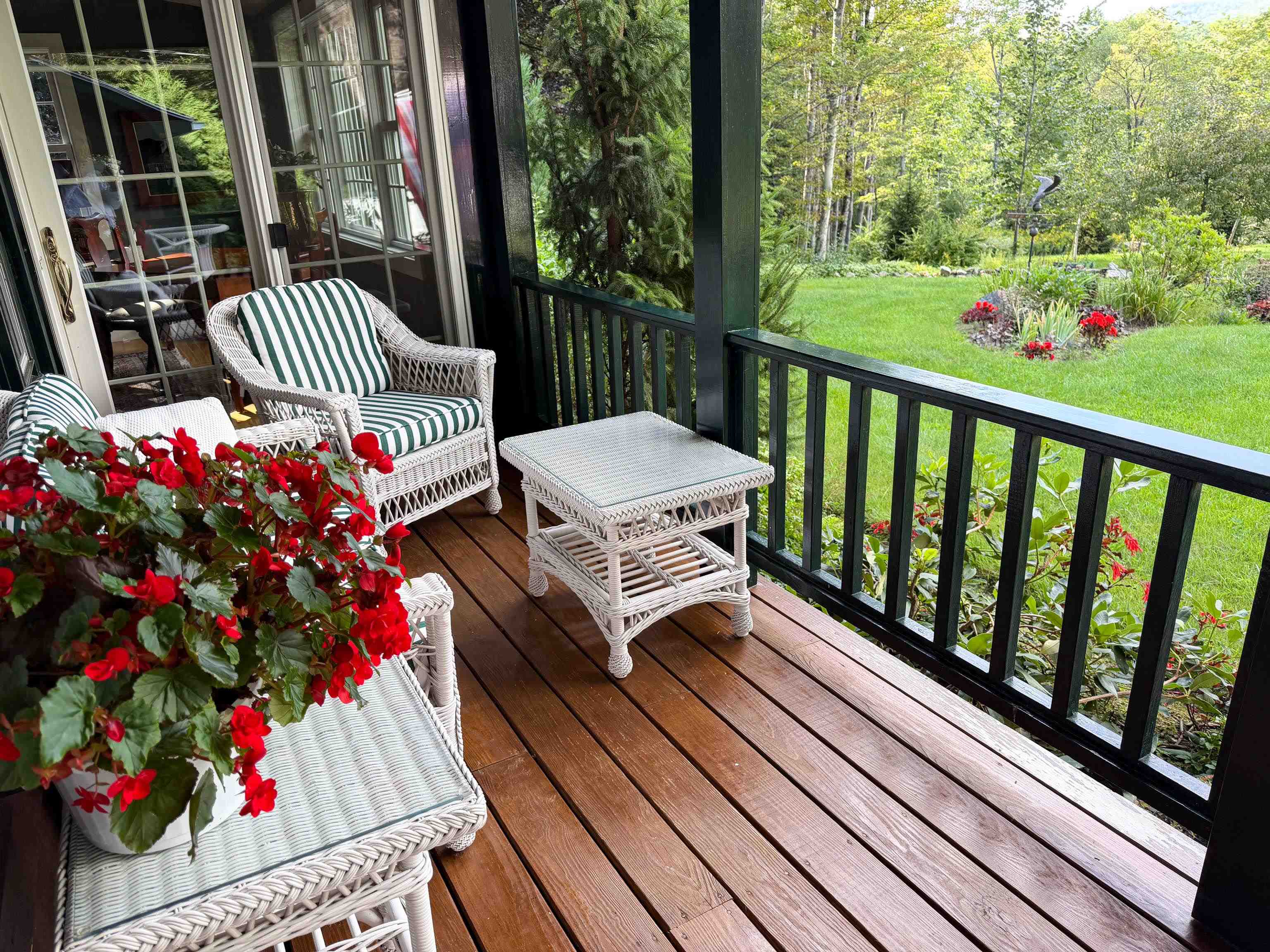 208 JARVIS Road photo 26