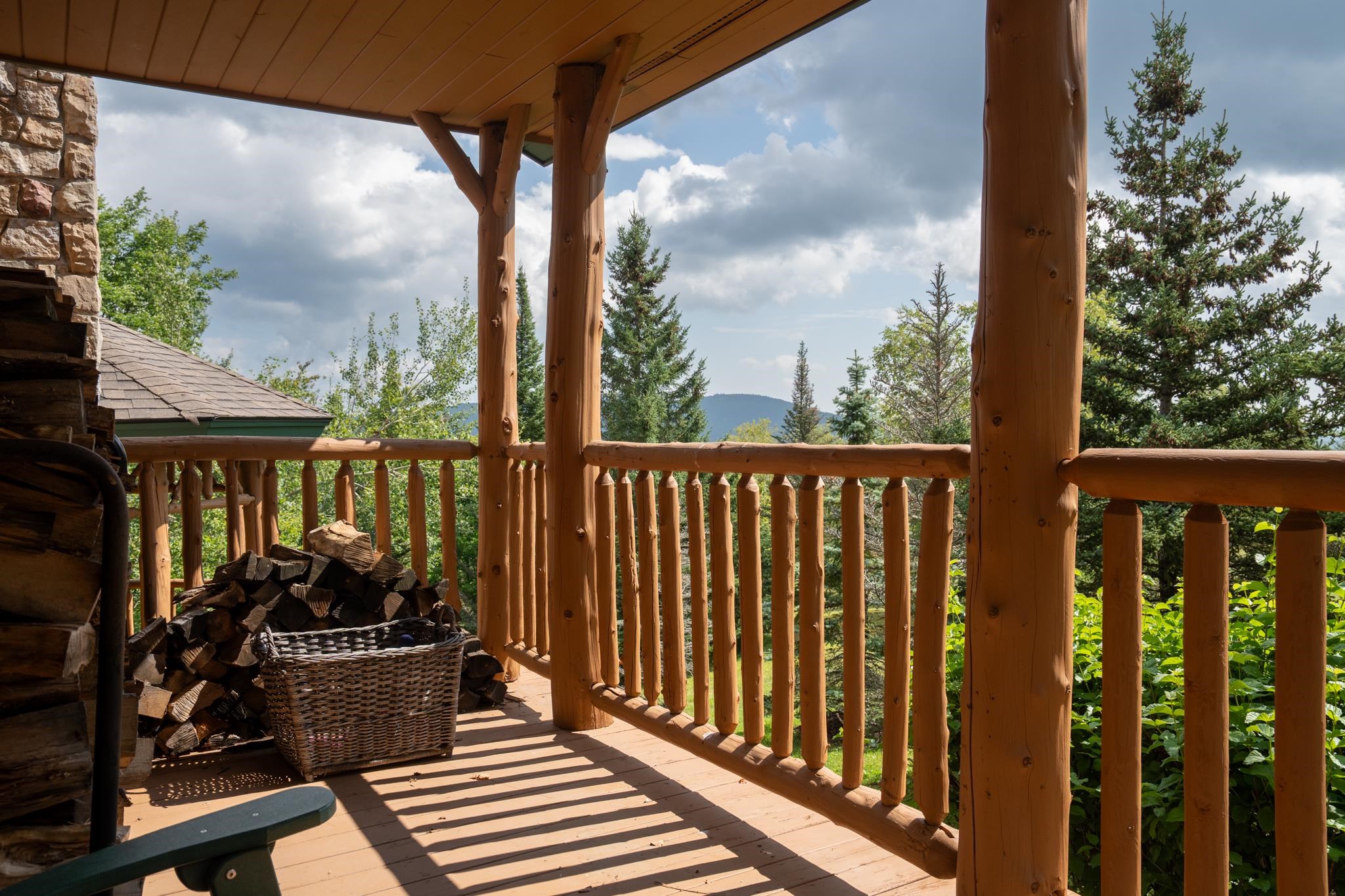 4 Basswood Row photo 36