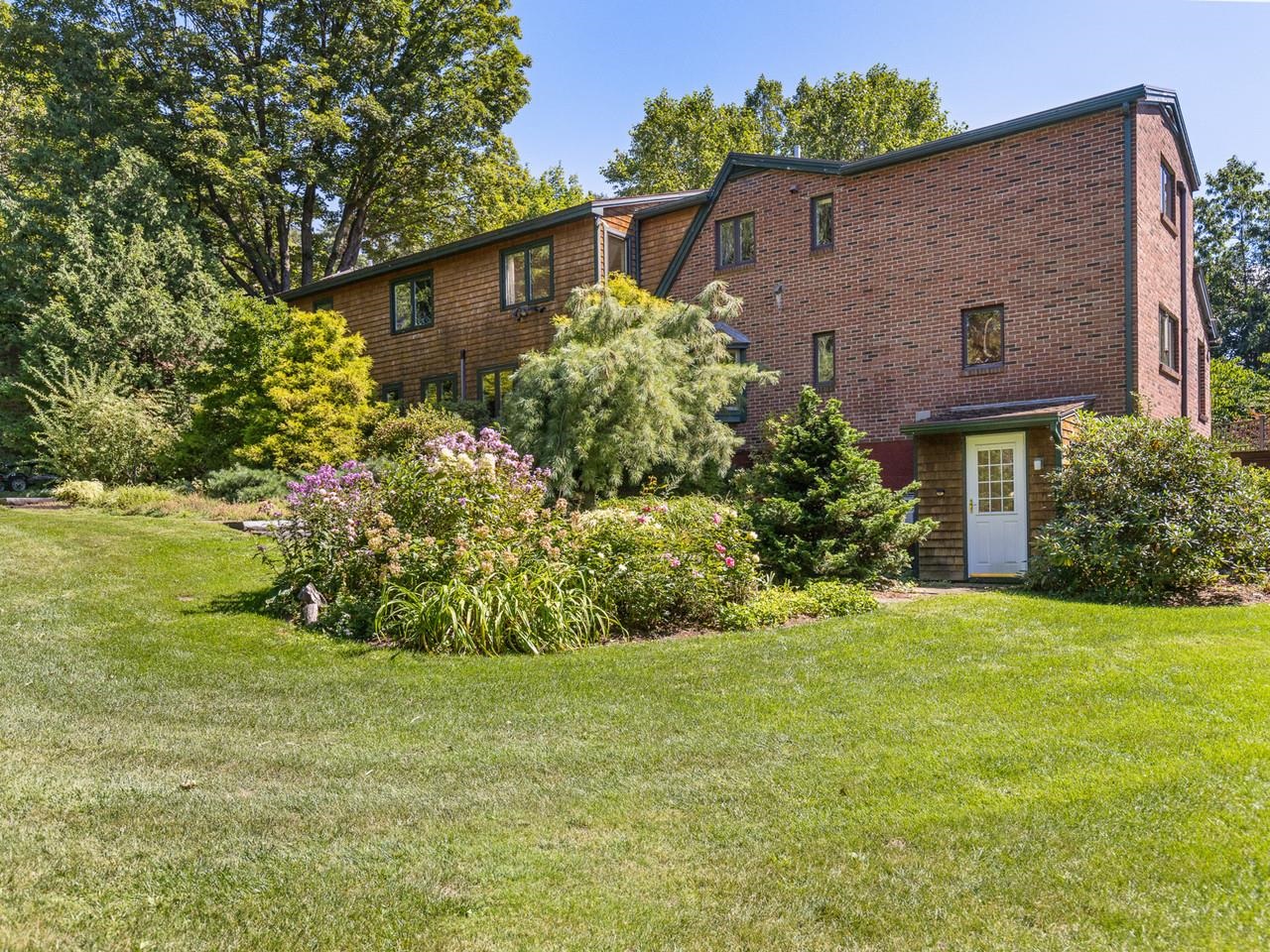 106 Ledge Road photo 47