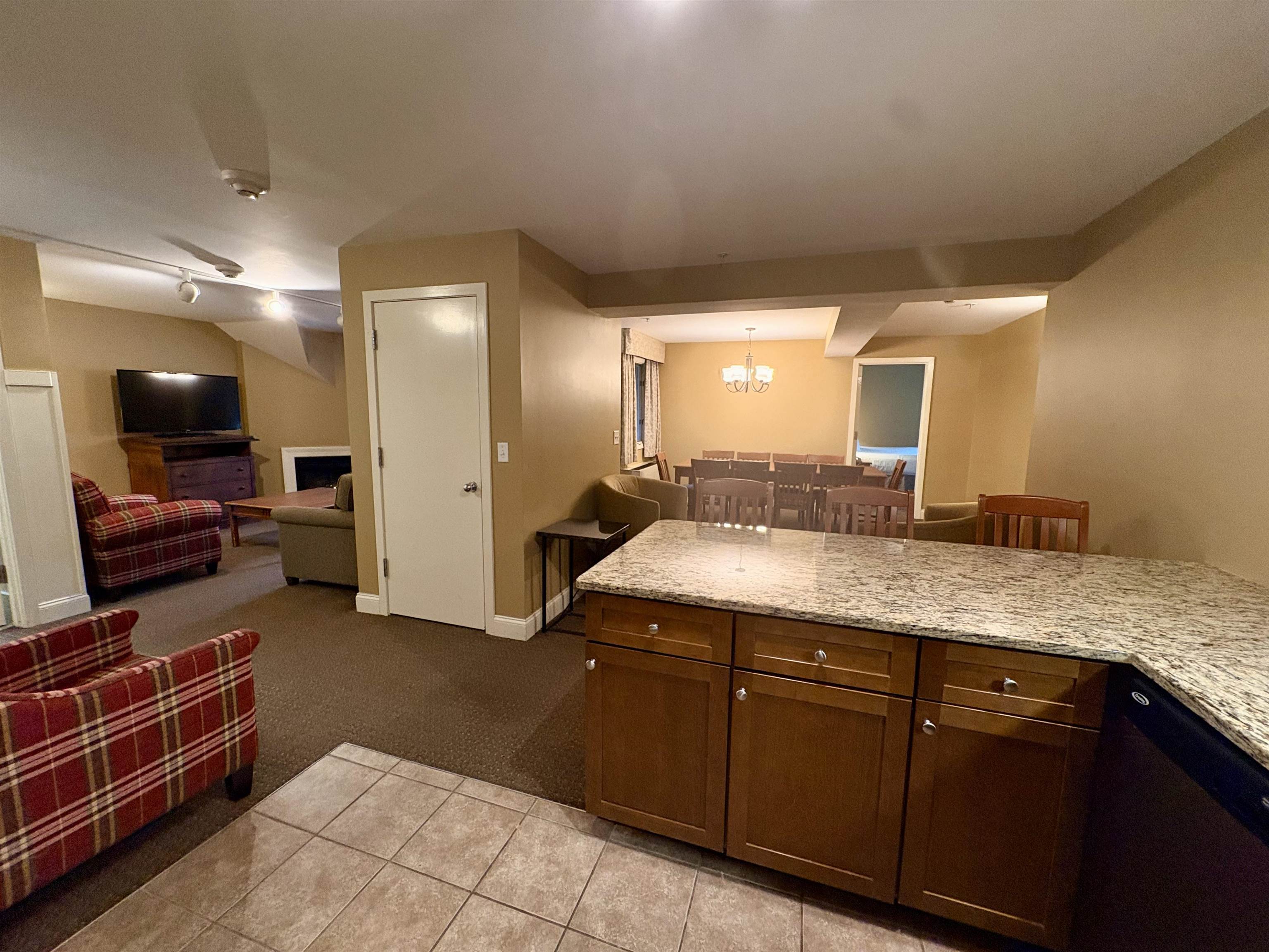 315 Qtr.3 ,89 Grand Summit Way photo 19