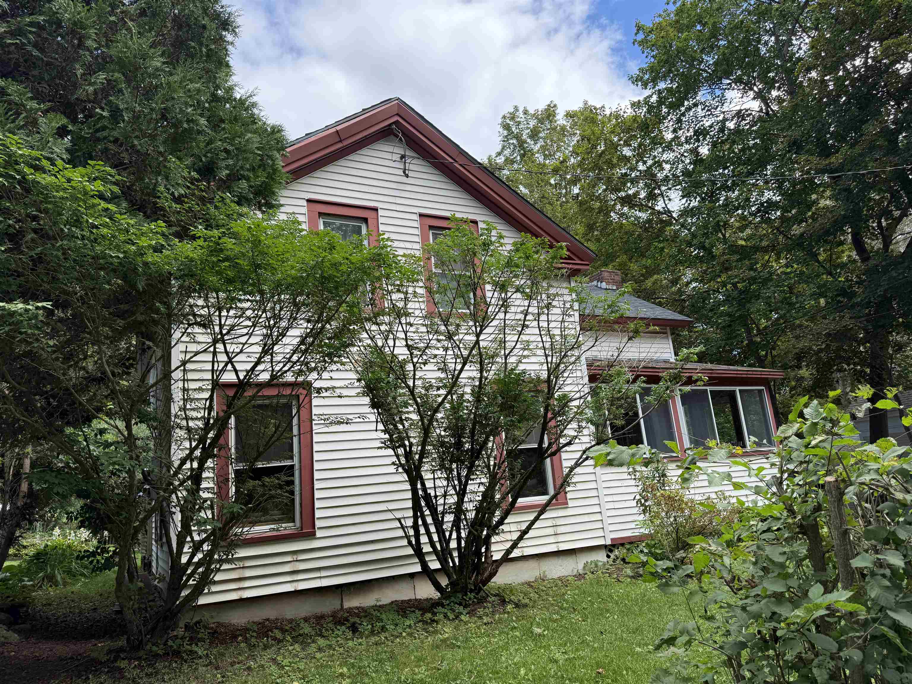 686 Route 30 photo 2