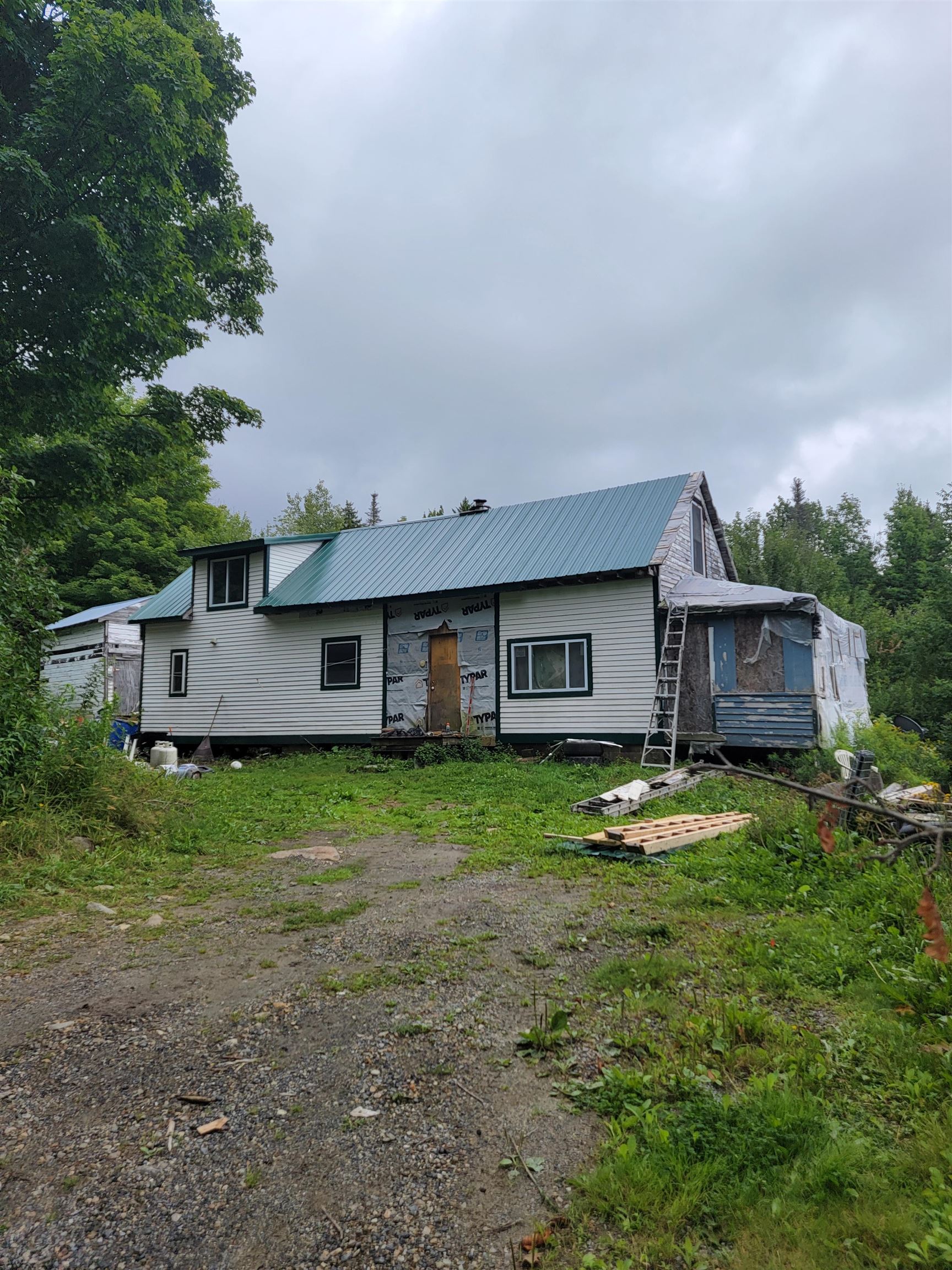 1530 Somerset Road photo 2