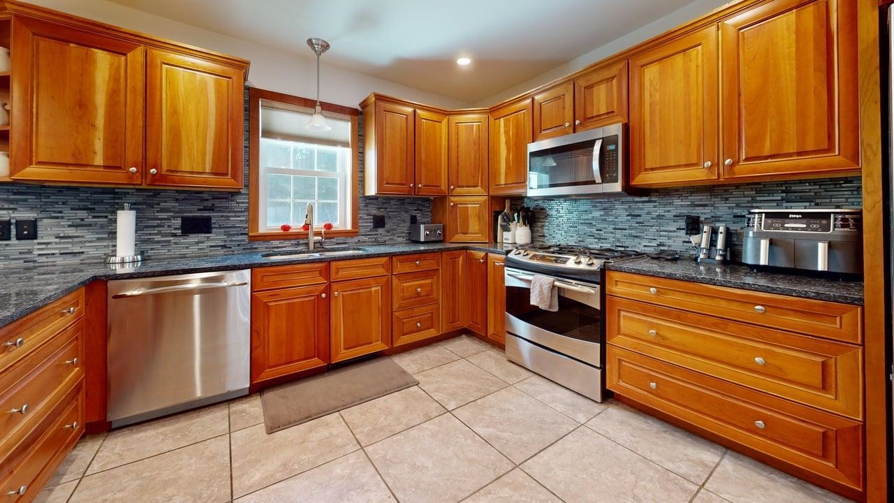 25 Hidden Oaks Drive photo 3