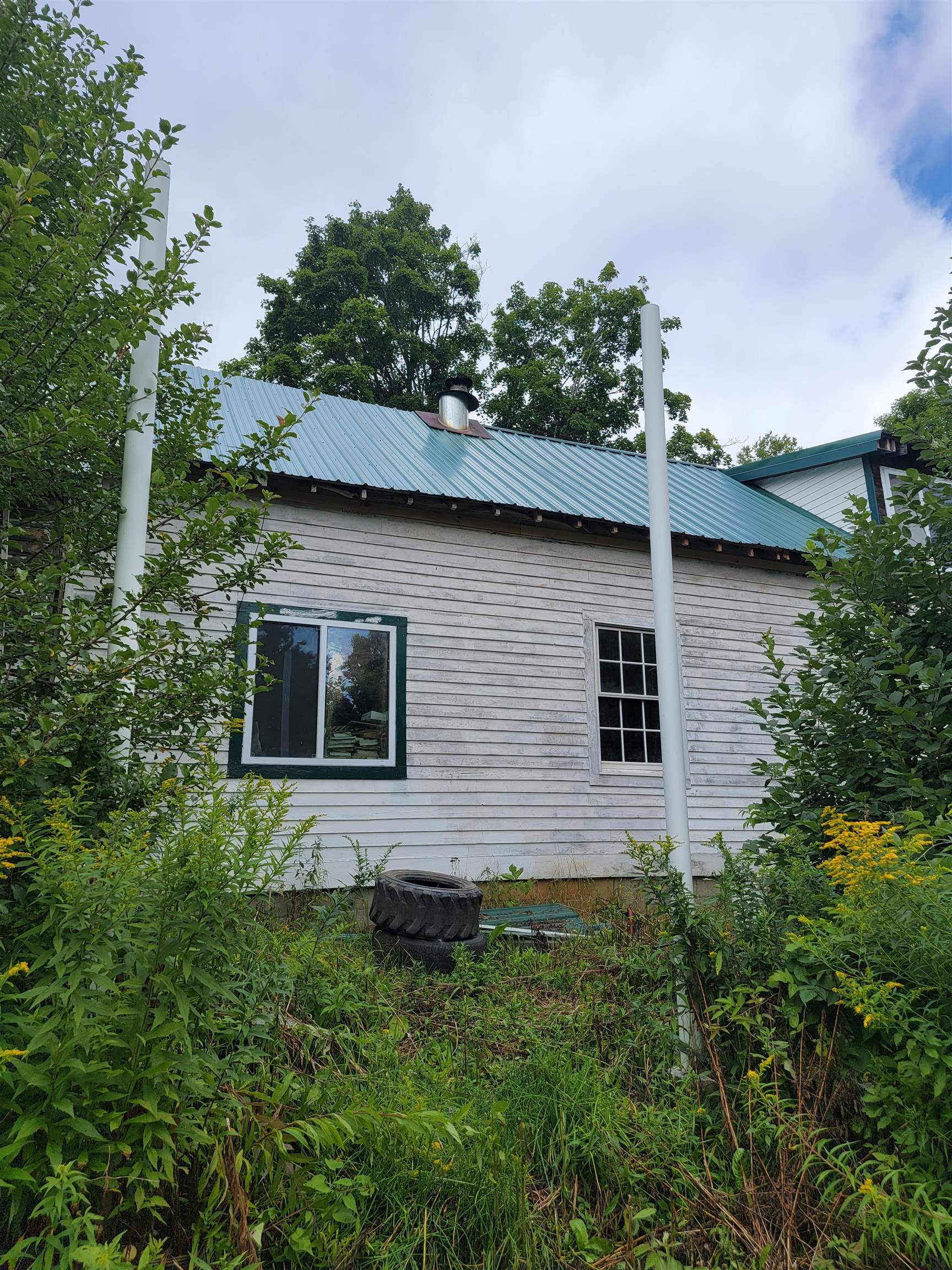 1530 Somerset Road photo 3