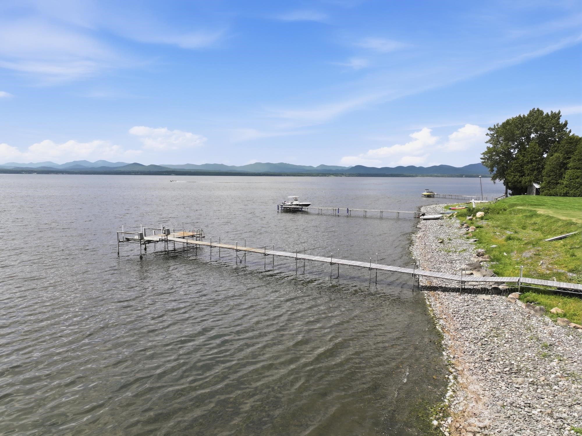 677 Hills Point Road photo 3