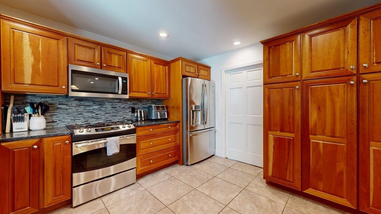 25 Hidden Oaks Drive photo 4