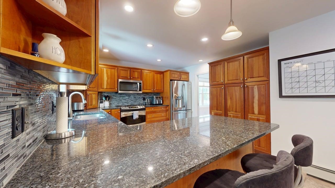 25 Hidden Oaks Drive photo 5