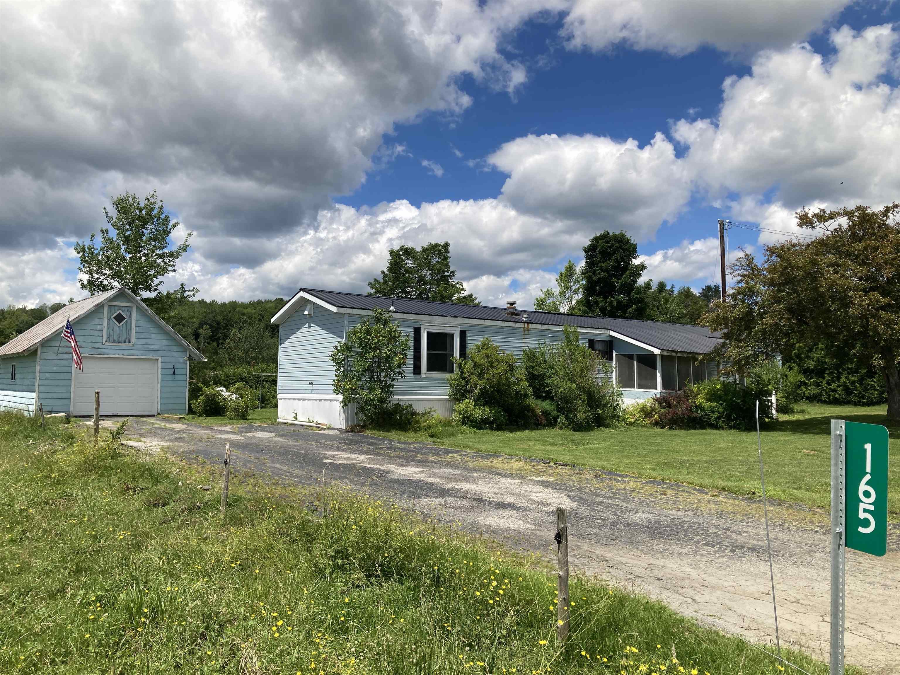 Single Family in Hyde Park VT