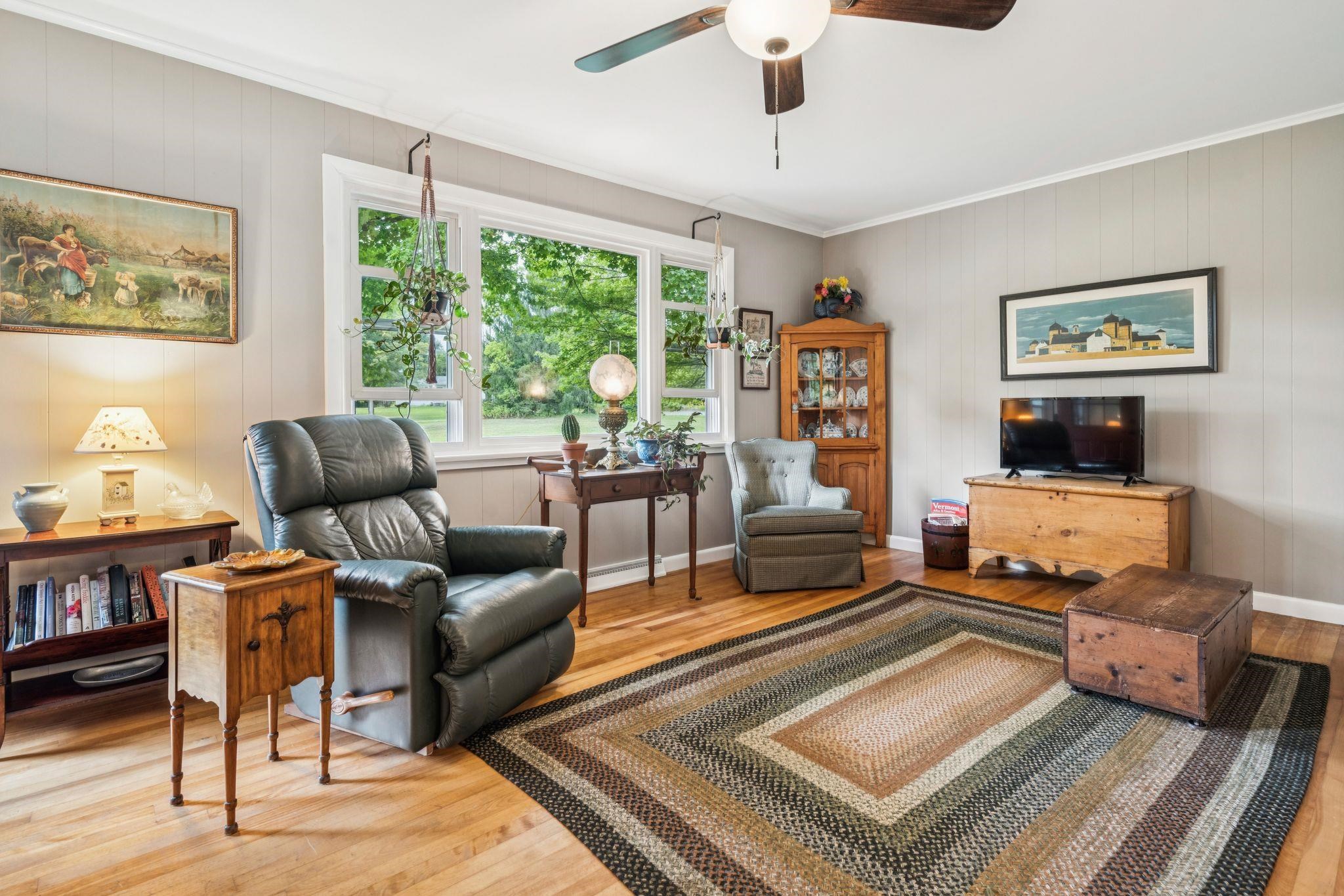 13 Brigham Circle photo 2