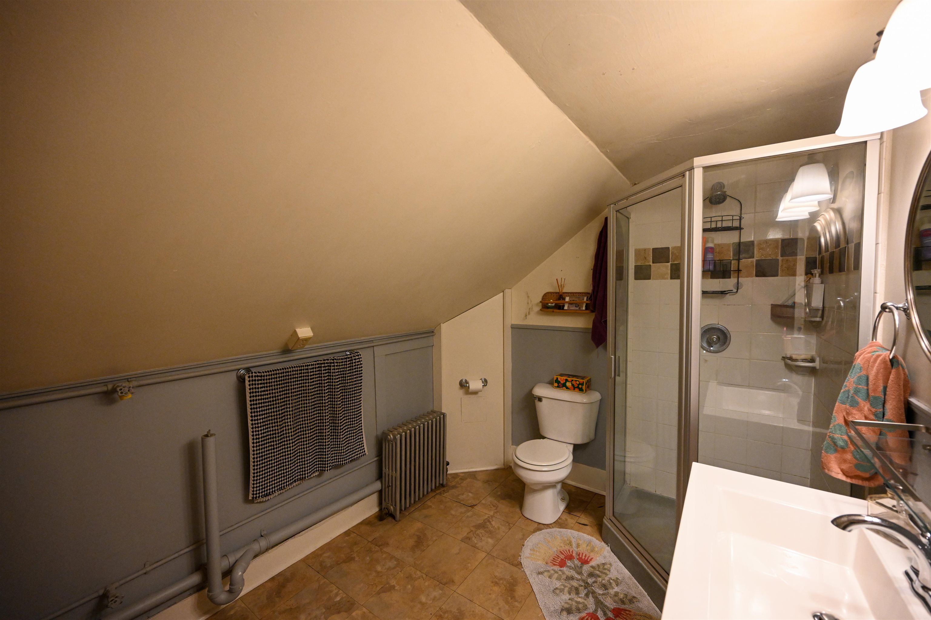 184 Elm Street photo 27