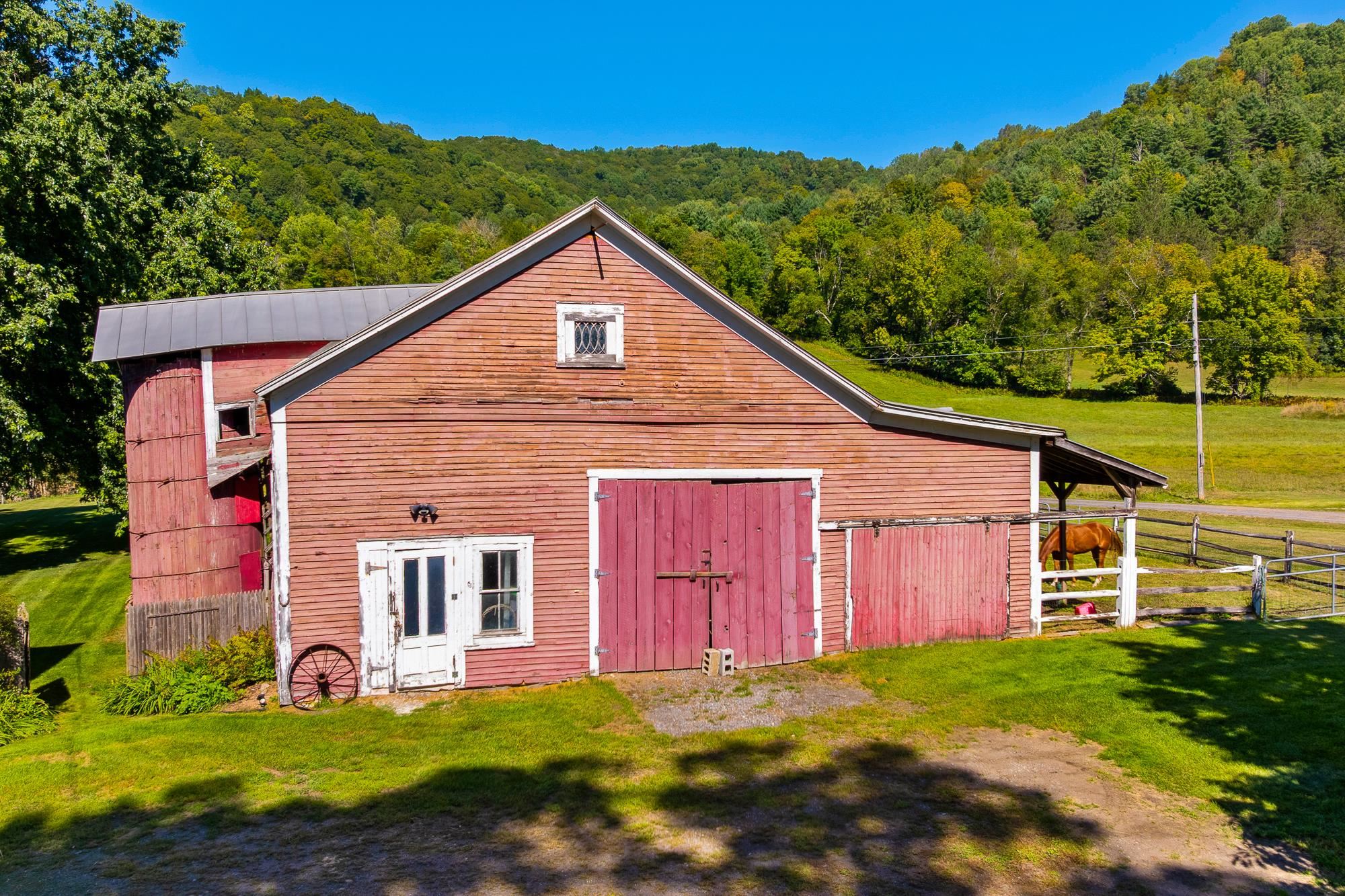 499 VT Route 110 photo 42