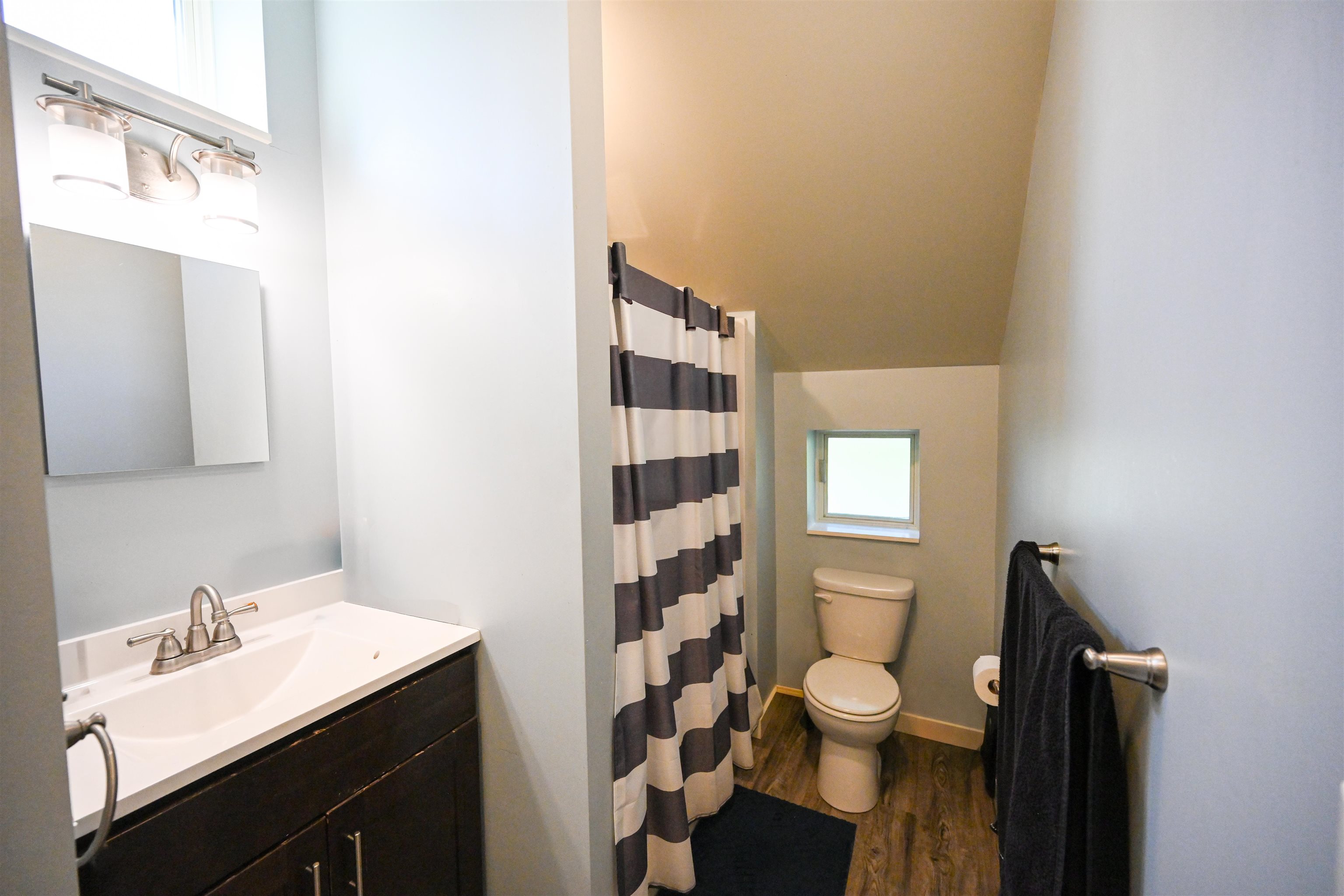 184 Elm Street photo 52