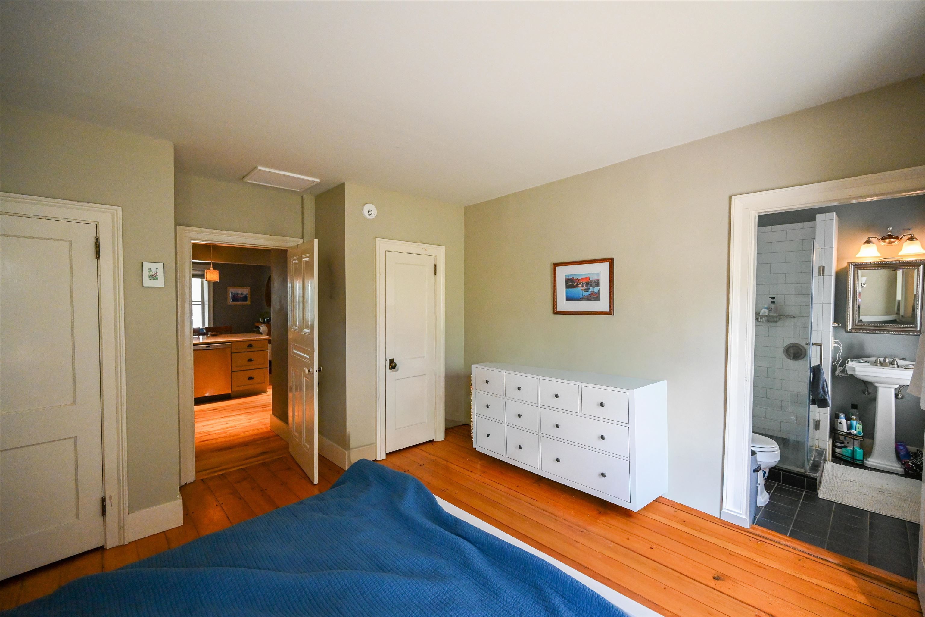 184 Elm Street photo 54