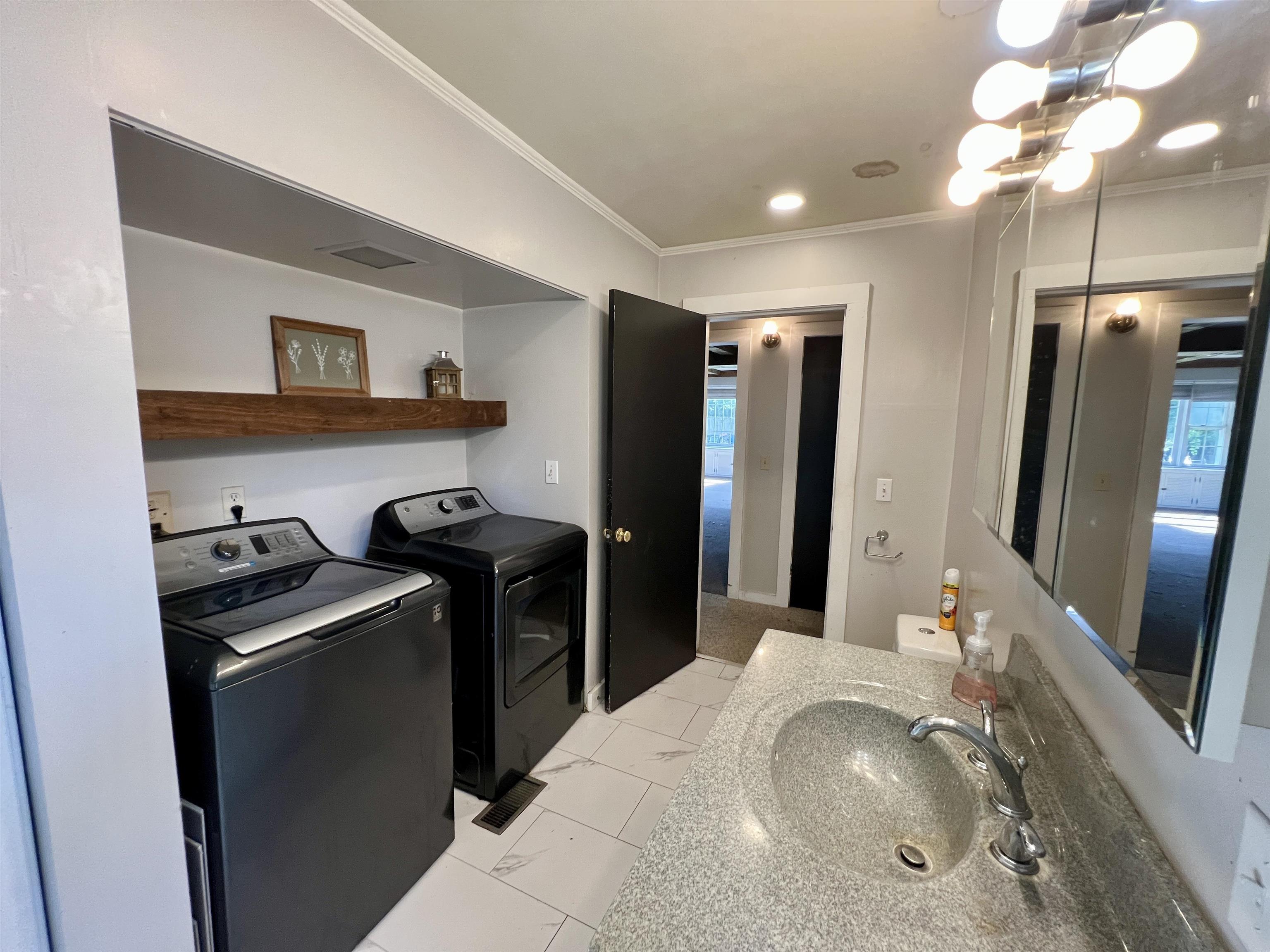 159 Riverdale Road photo 12