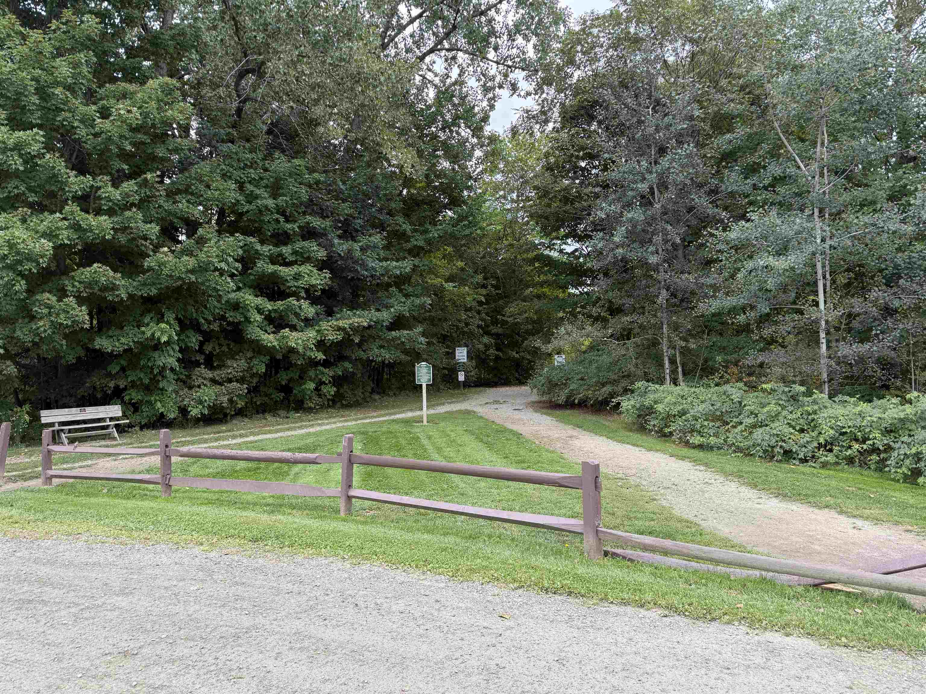 7 River Road photo 15