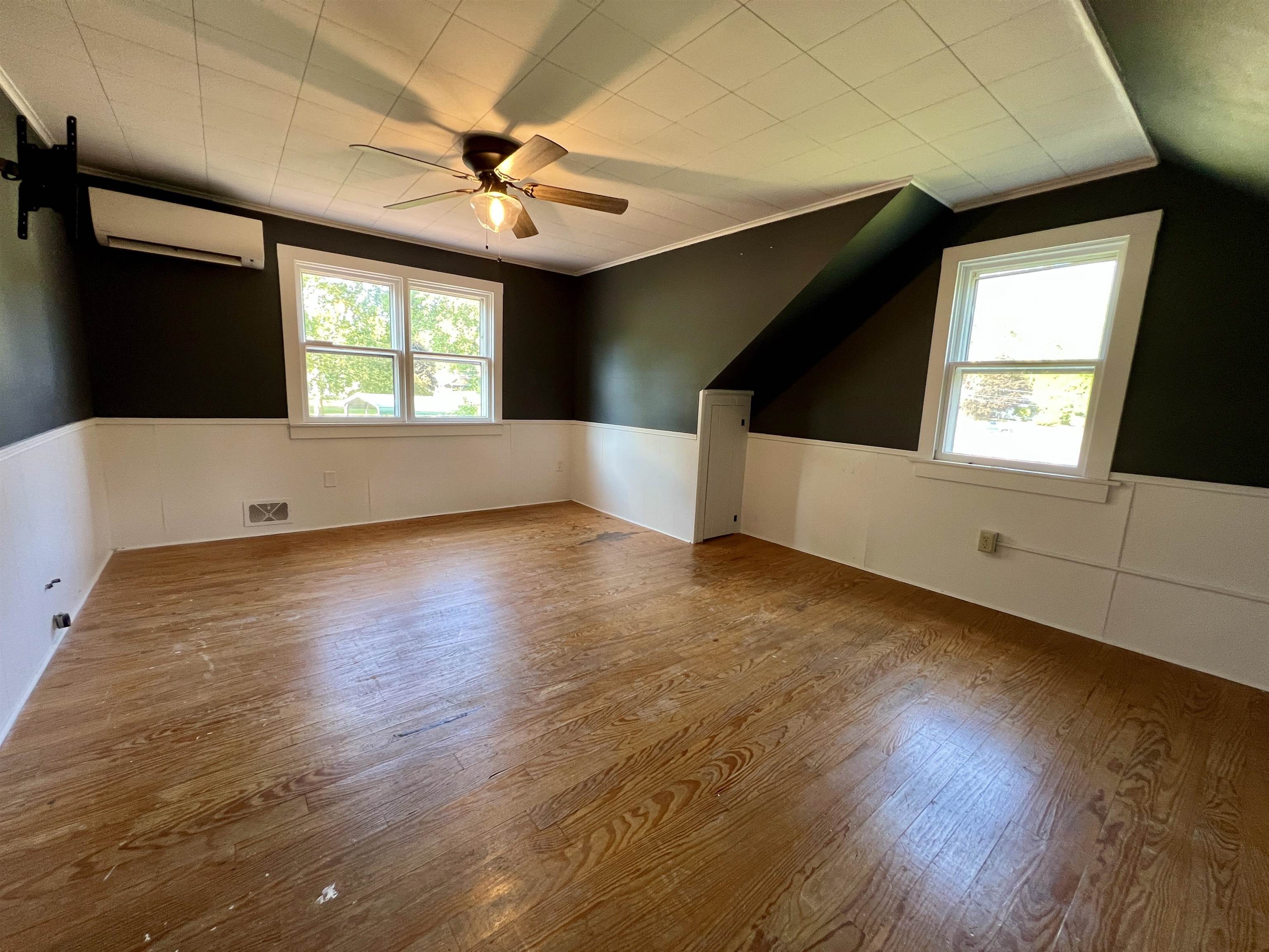 159 Riverdale Road photo 18
