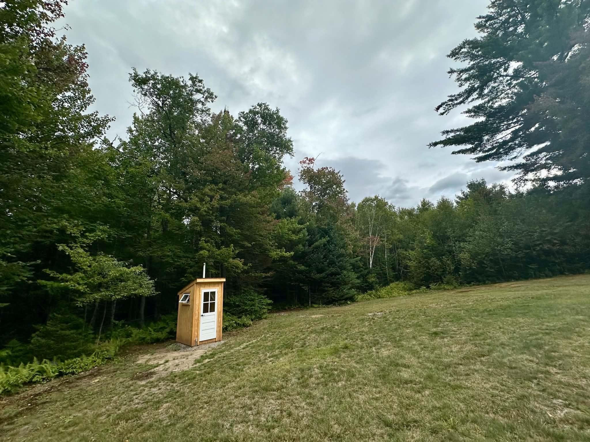 5077 VT Route 105 photo 20