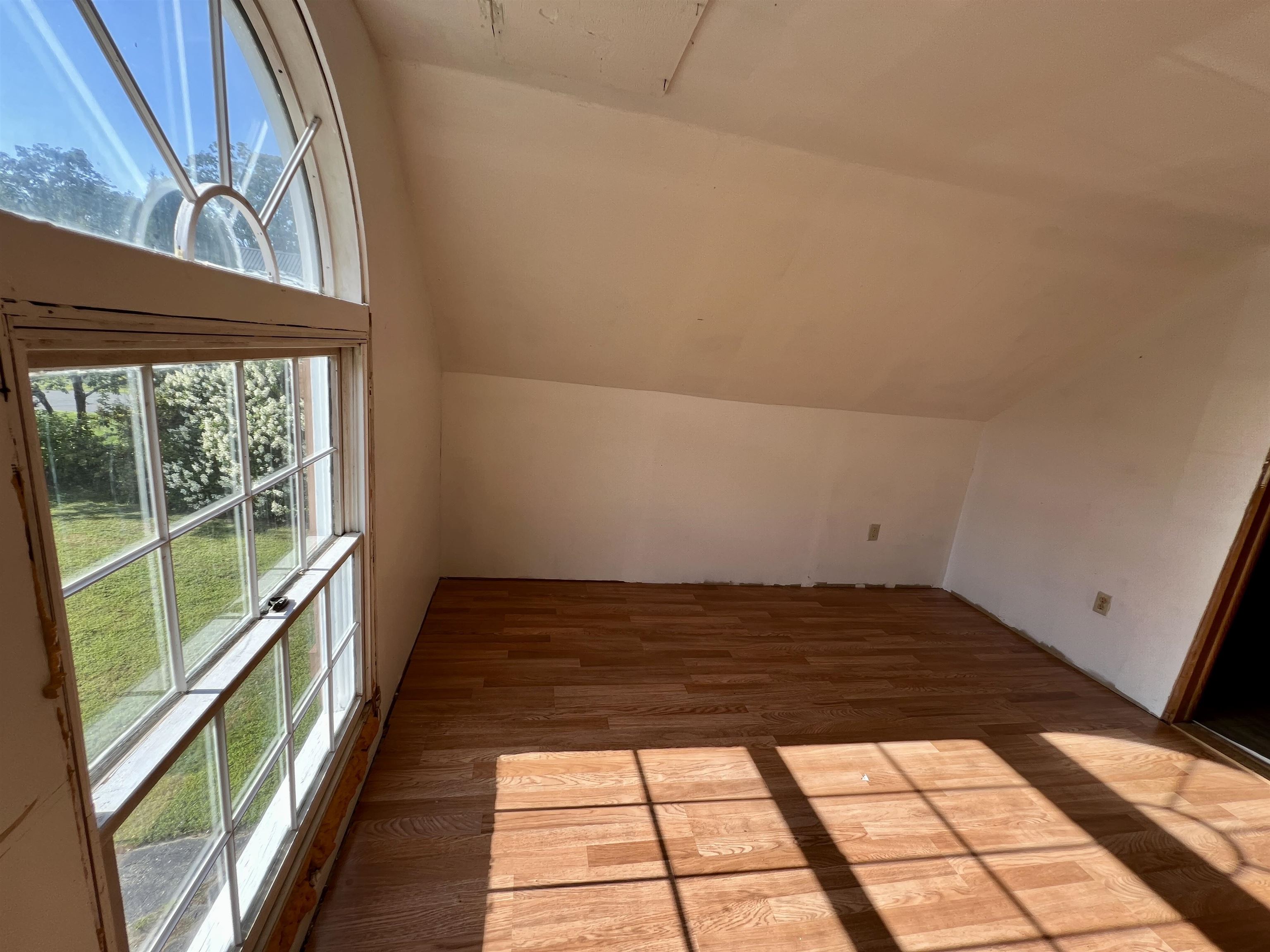 159 Riverdale Road photo 26