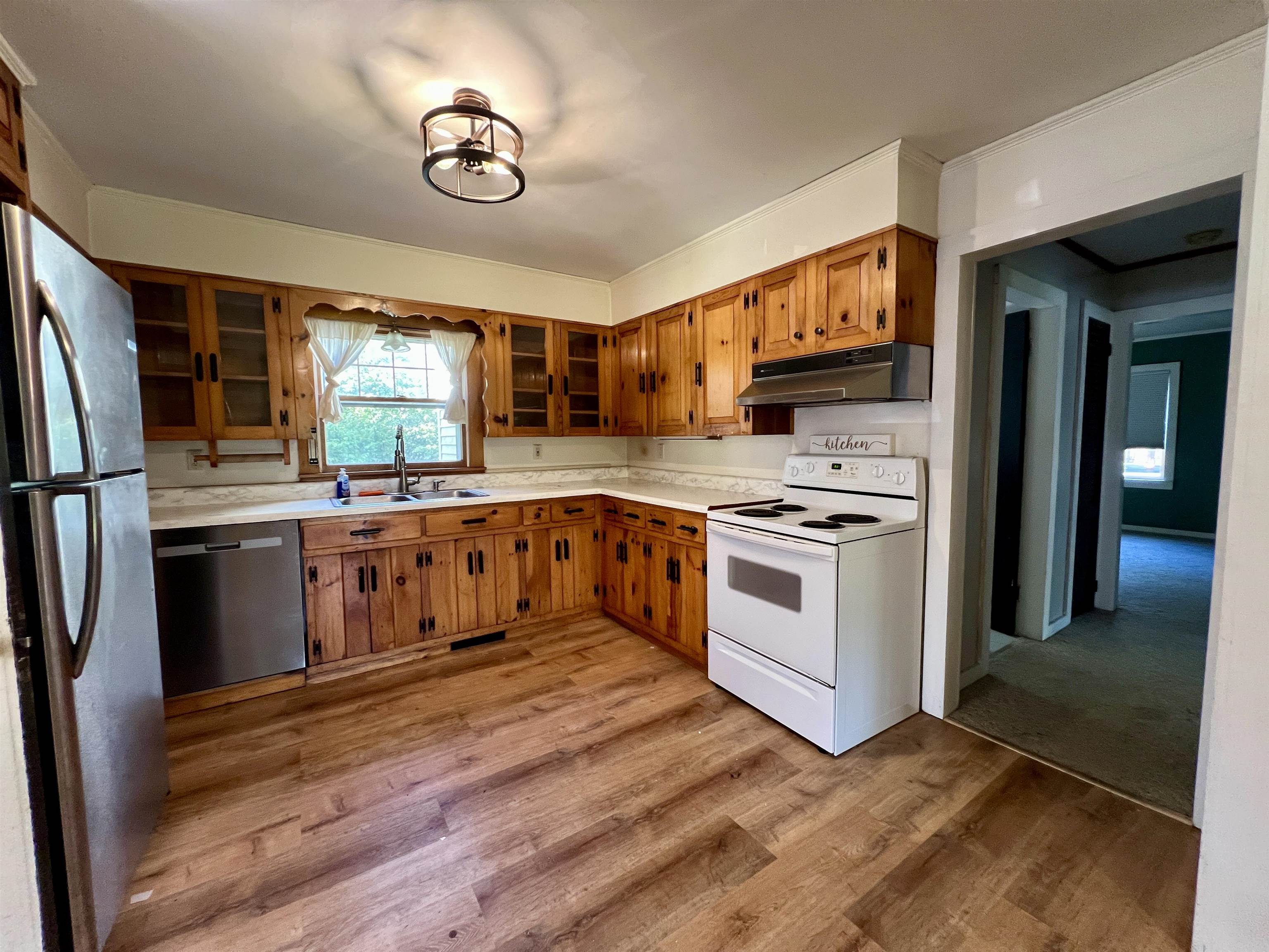 159 Riverdale Road photo 5