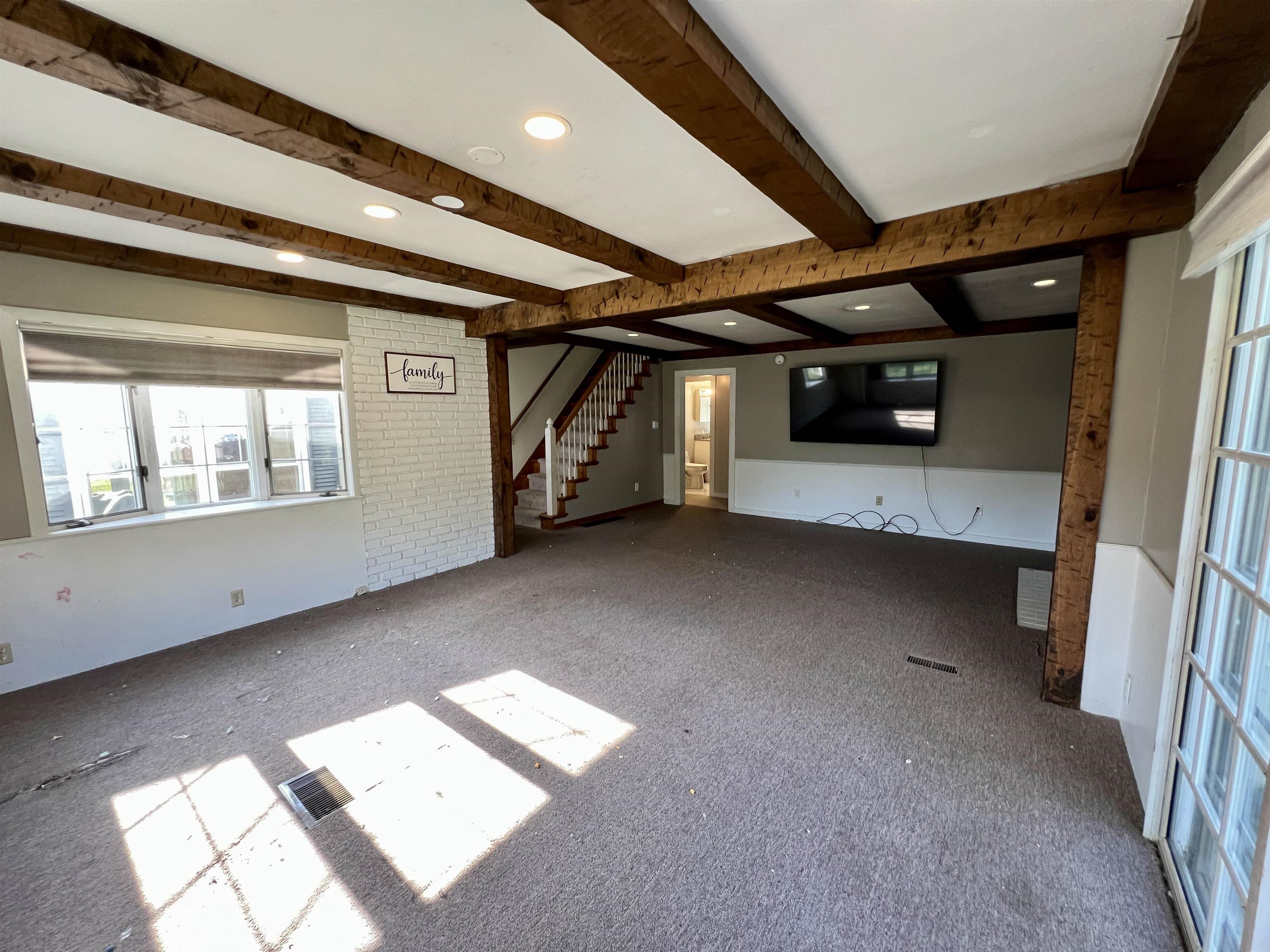 159 Riverdale Road photo 8