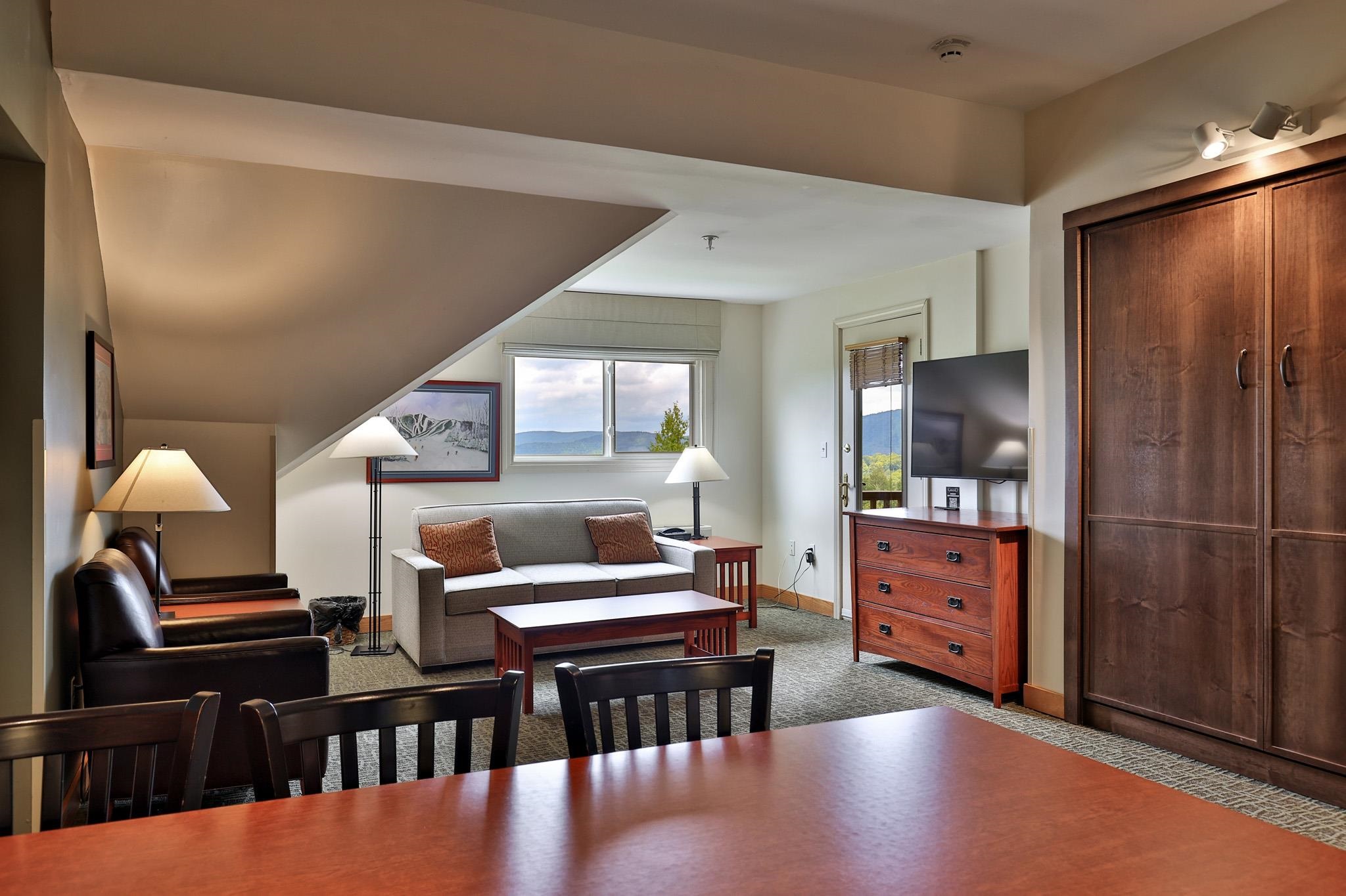 228 East Mountain Road photo 9