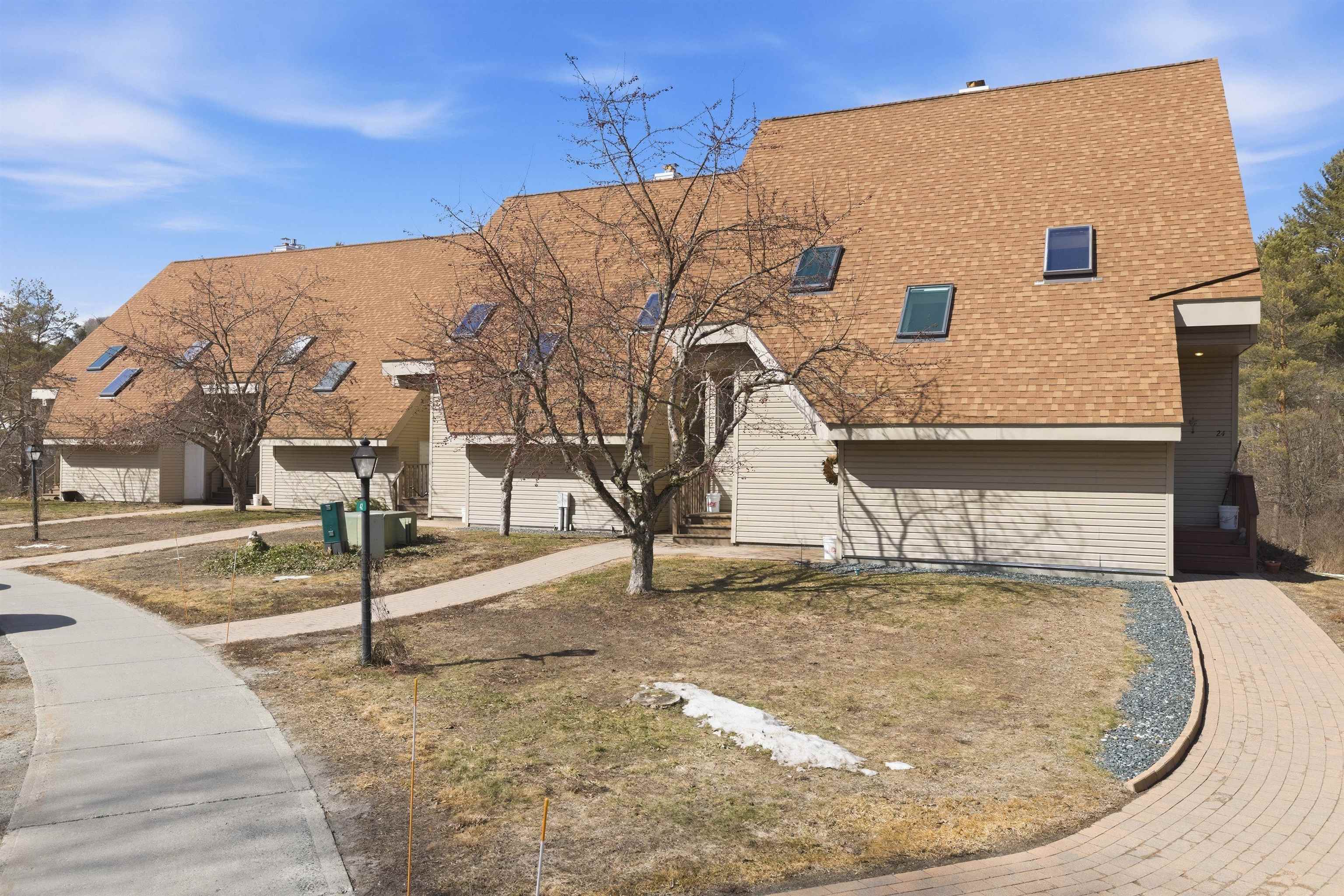 near 105 Williams Lane Hartford, VT 05059 Property 4 near 105 Williams Lane Hartford, VT 05059 Property 4